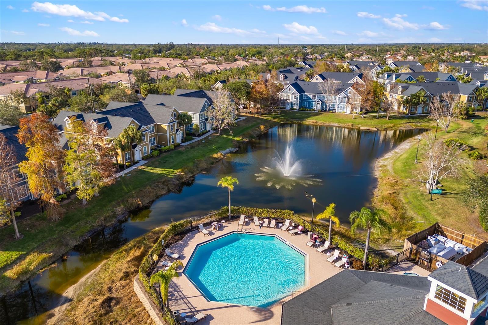 ADMIRALS WALK - Residential