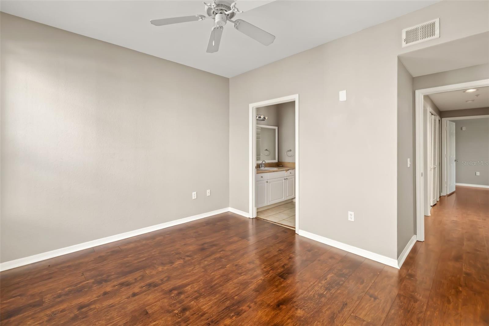 ADMIRALS WALK - Residential