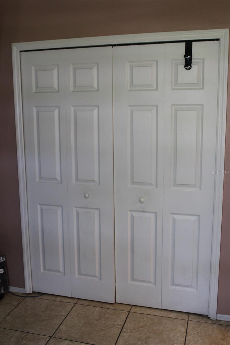 ISLANDS CURRY FORD - Residential