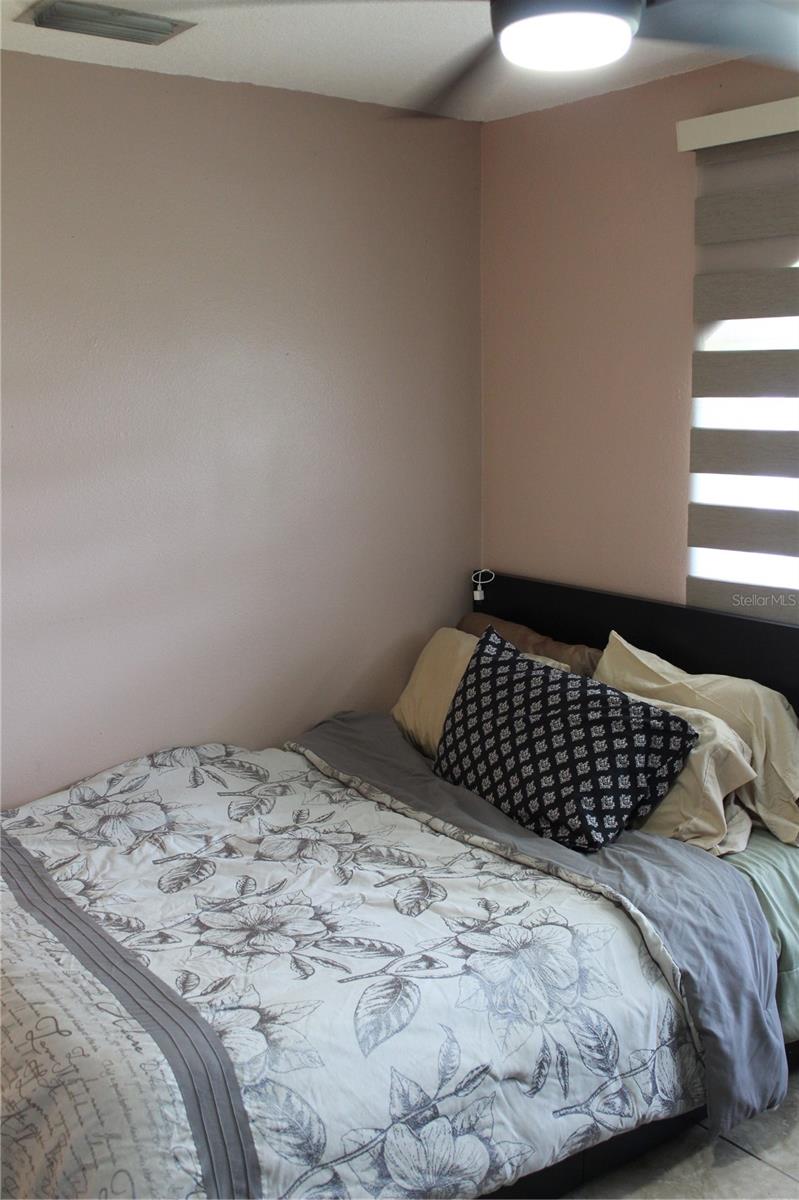 ISLANDS CURRY FORD - Residential