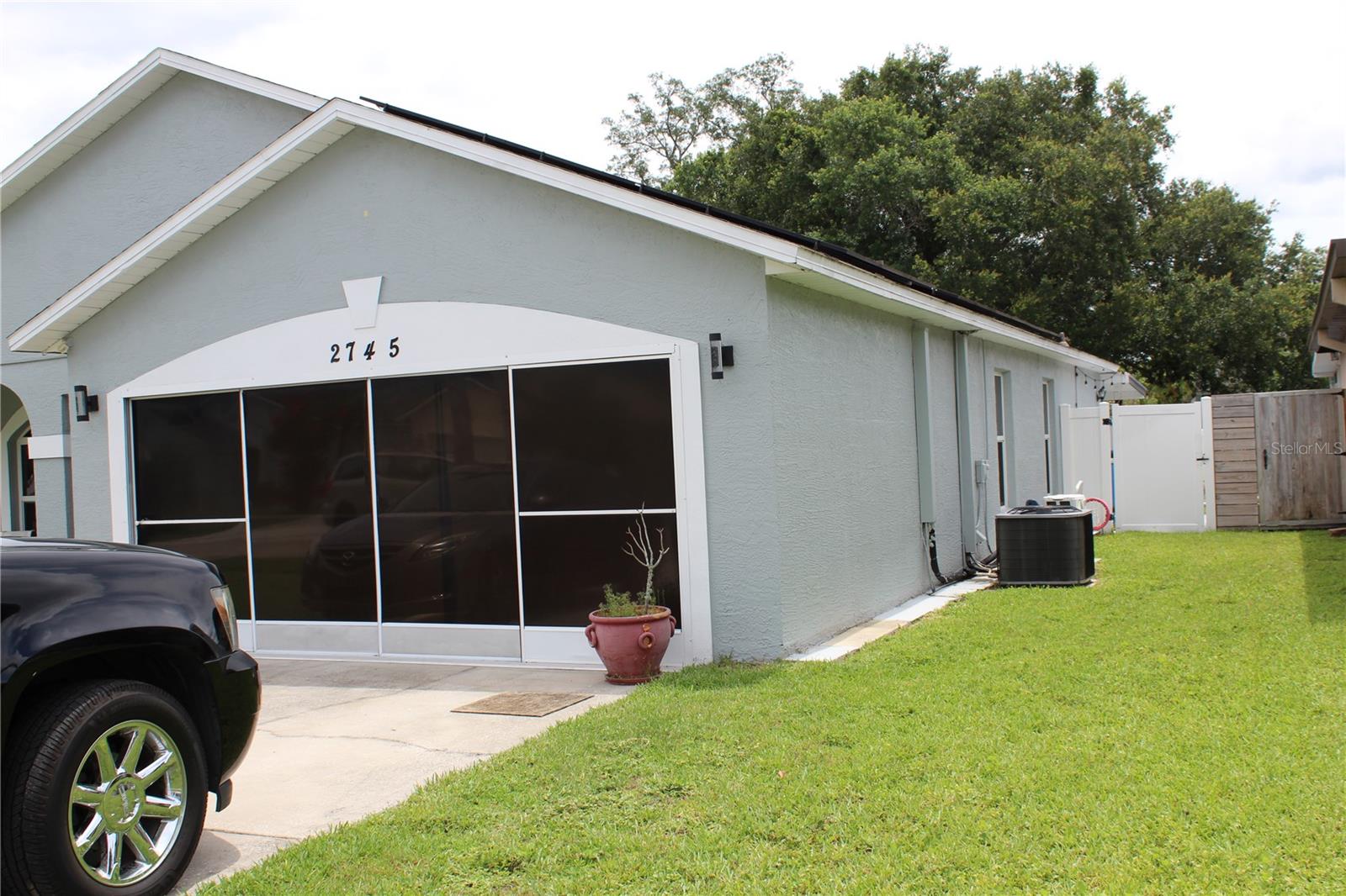 ISLANDS CURRY FORD - Residential