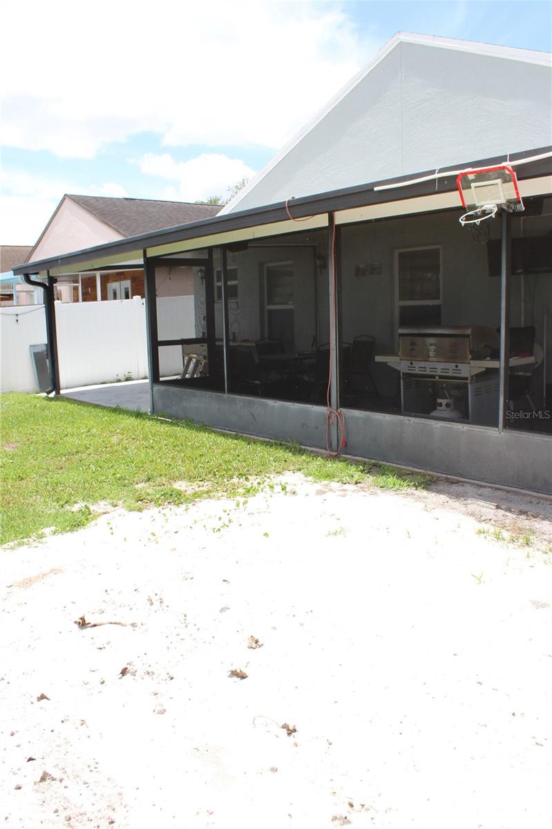 ISLANDS CURRY FORD - Residential