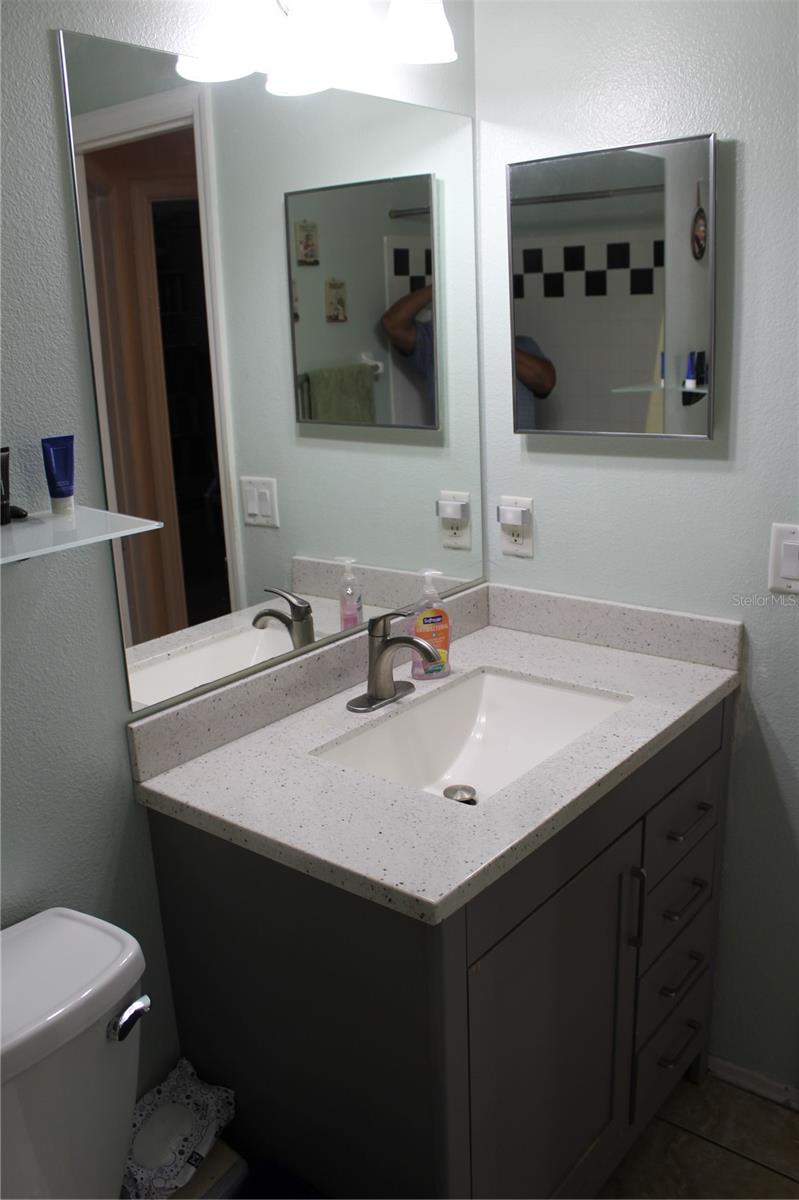 ISLANDS CURRY FORD - Residential