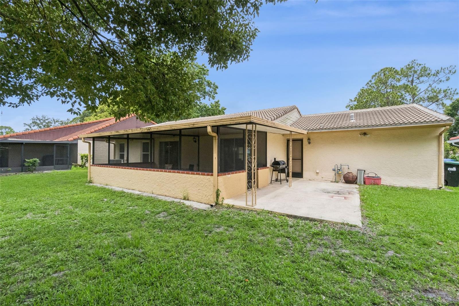 ORANGEWOOD SHADOWWOOD - Residential