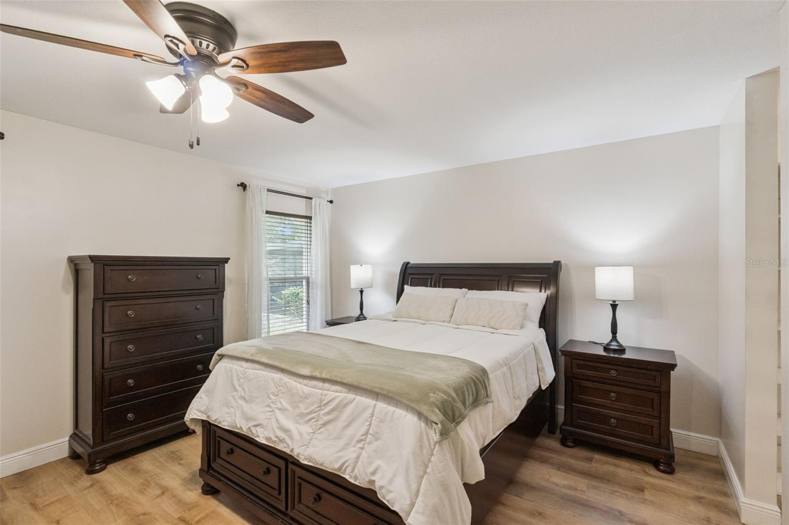 ORANGEWOOD SHADOWWOOD - Residential