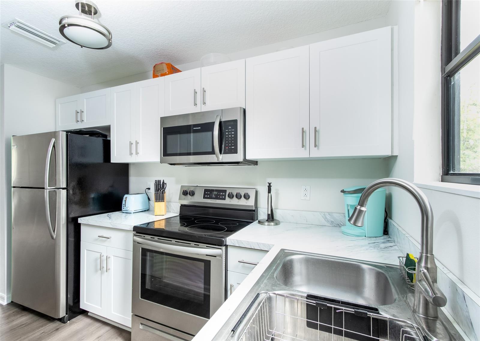 NORTH RIVERSIDE PARK - Residential