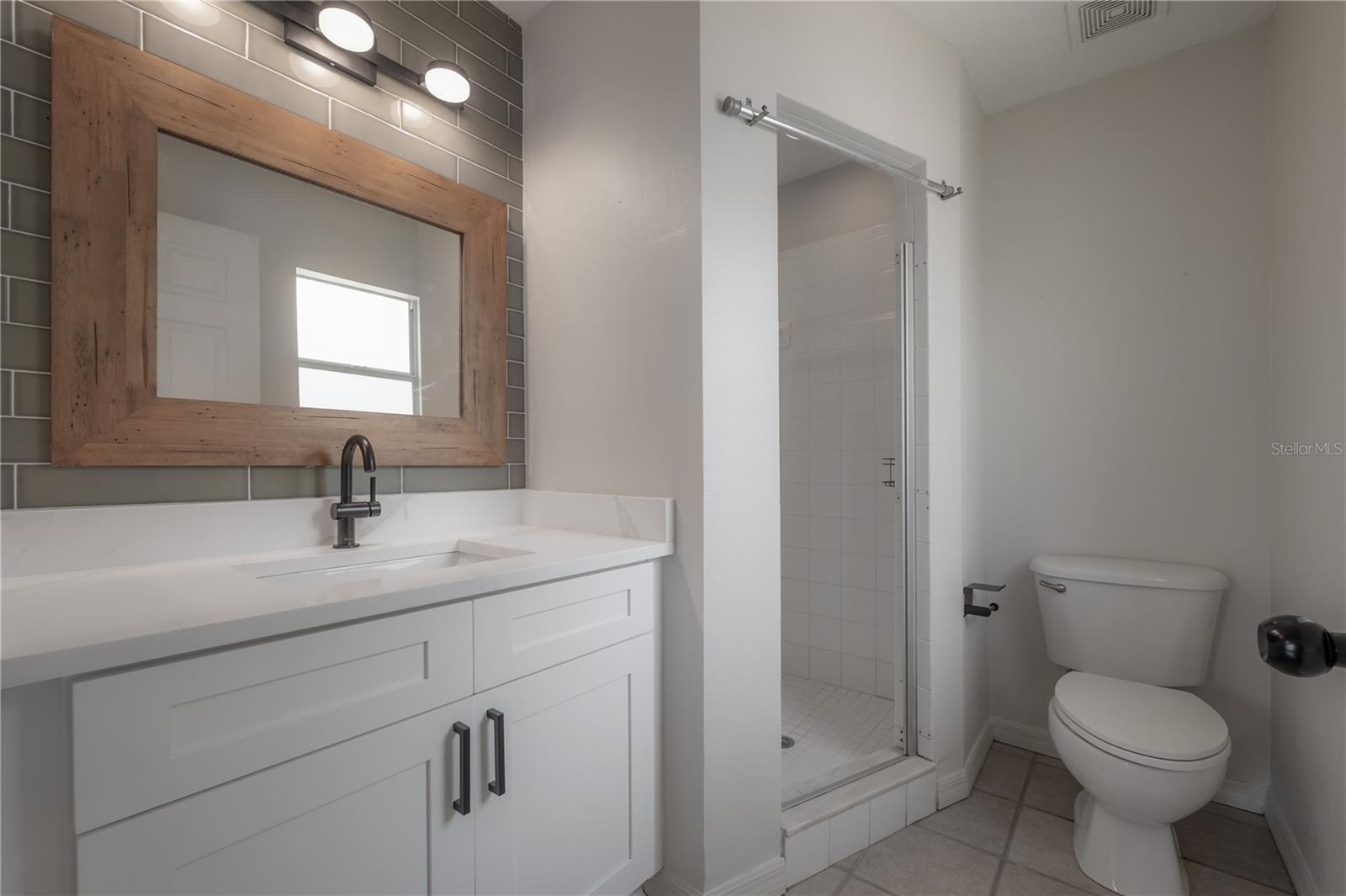 MONETA - Residential Lease