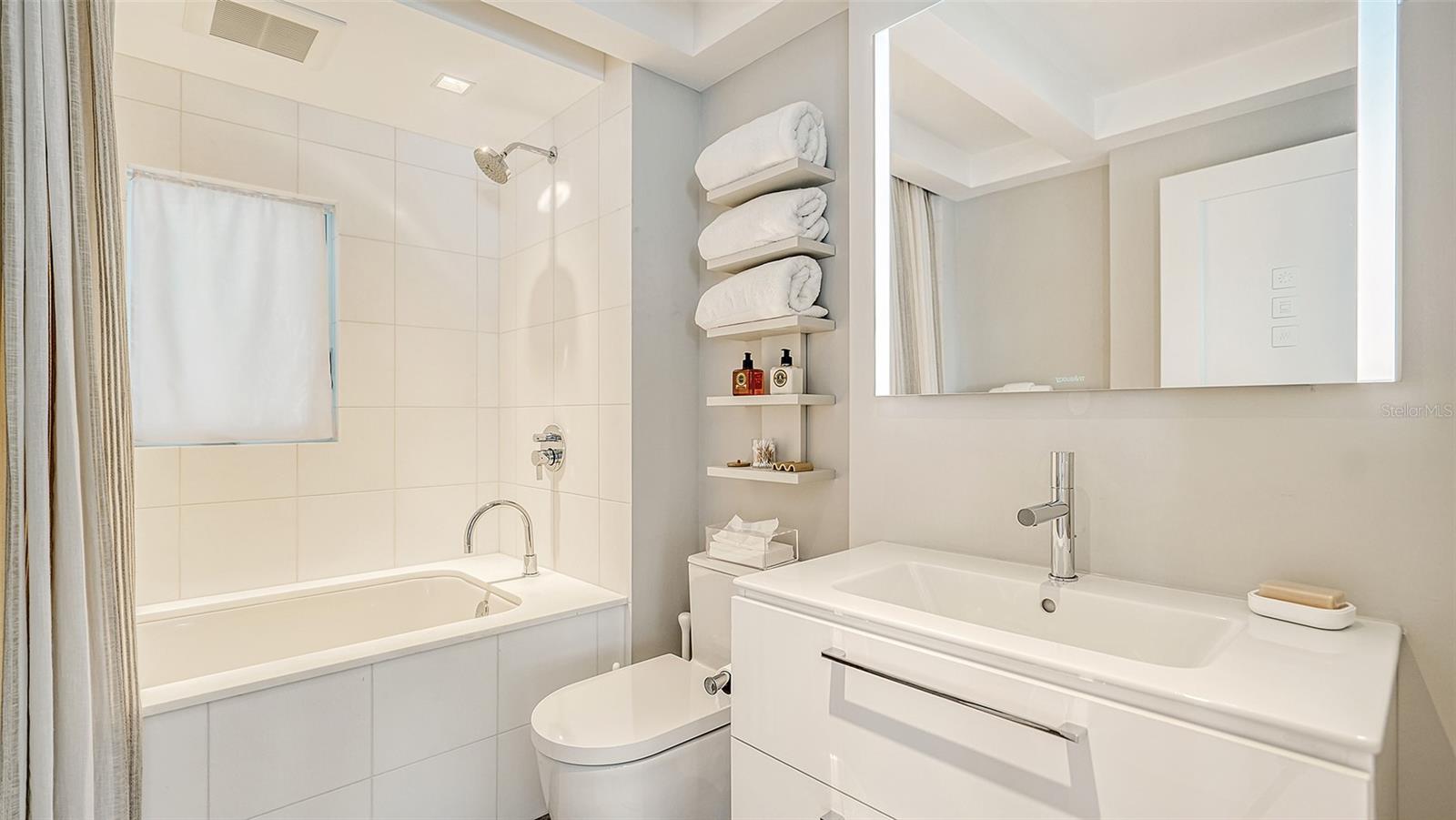 CASEY KEY - Residential