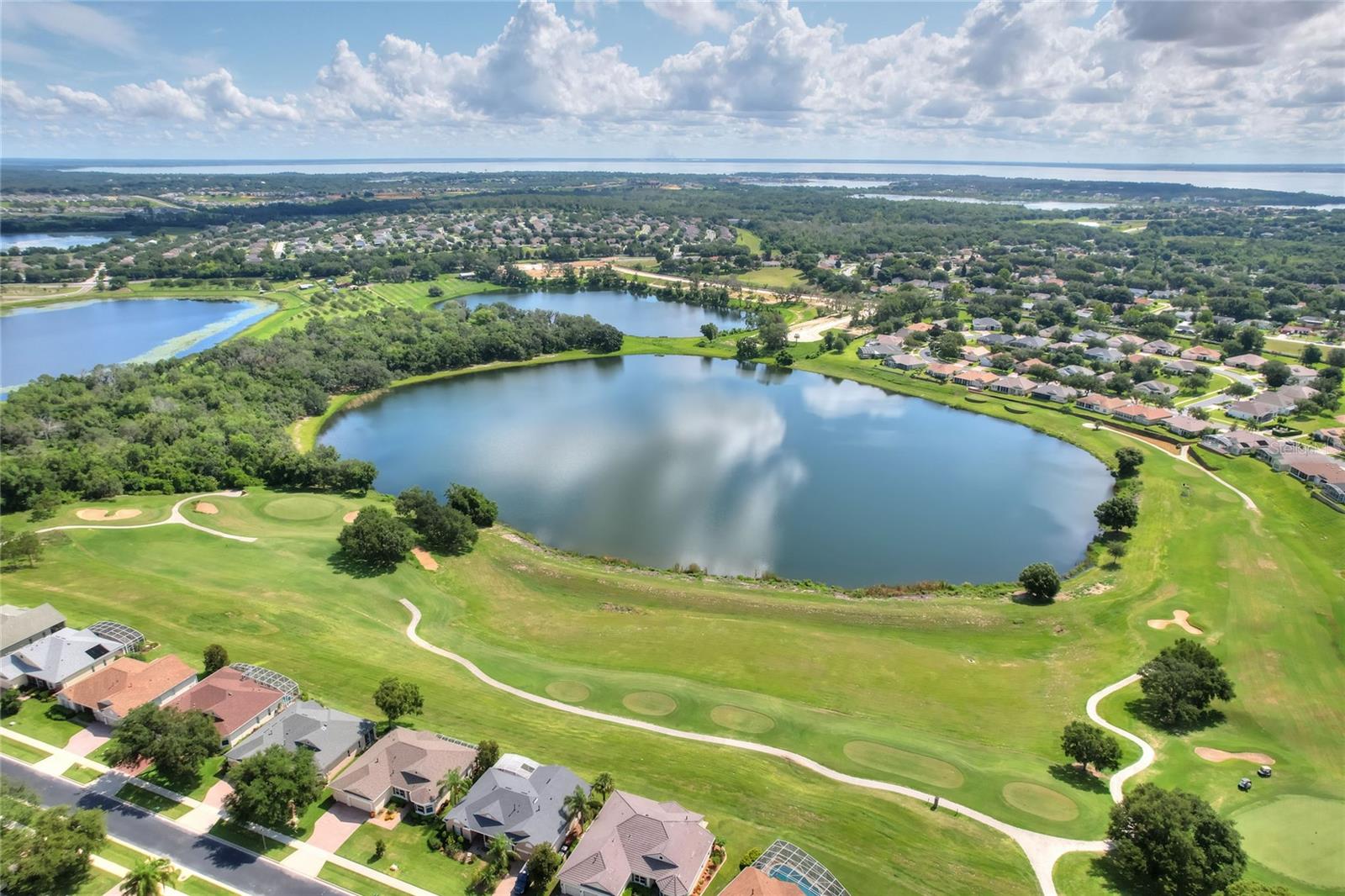 MIRROR LAKE - Residential