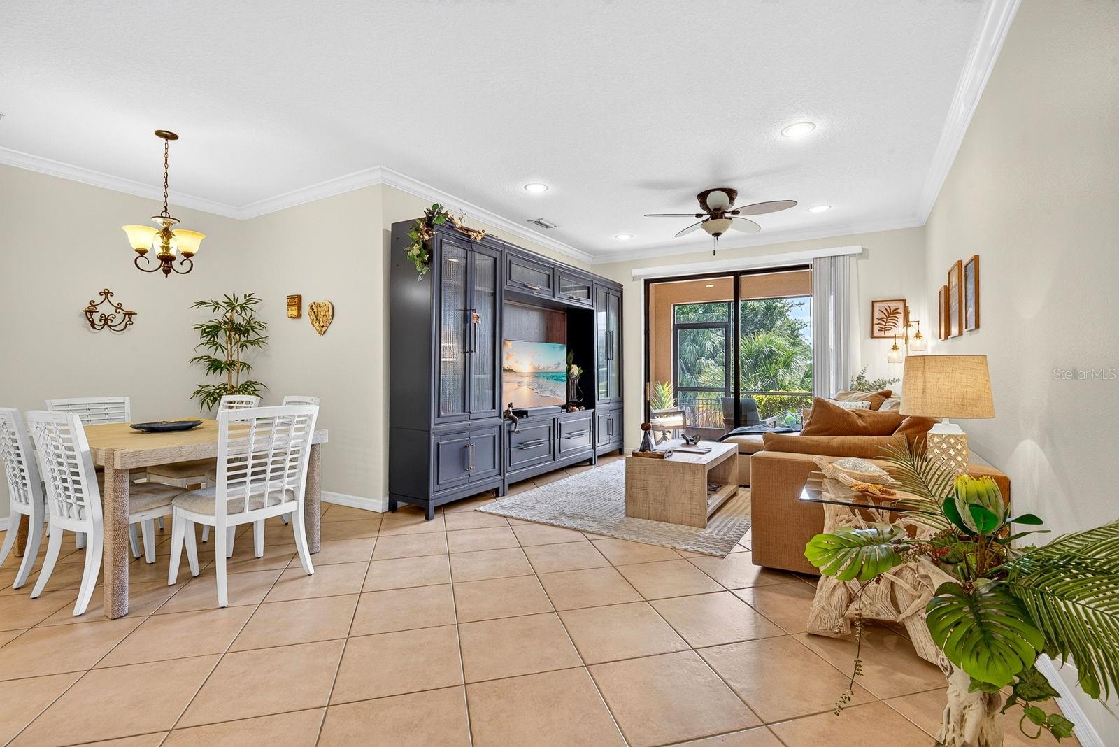 PALMA SOLA TRACE - Residential