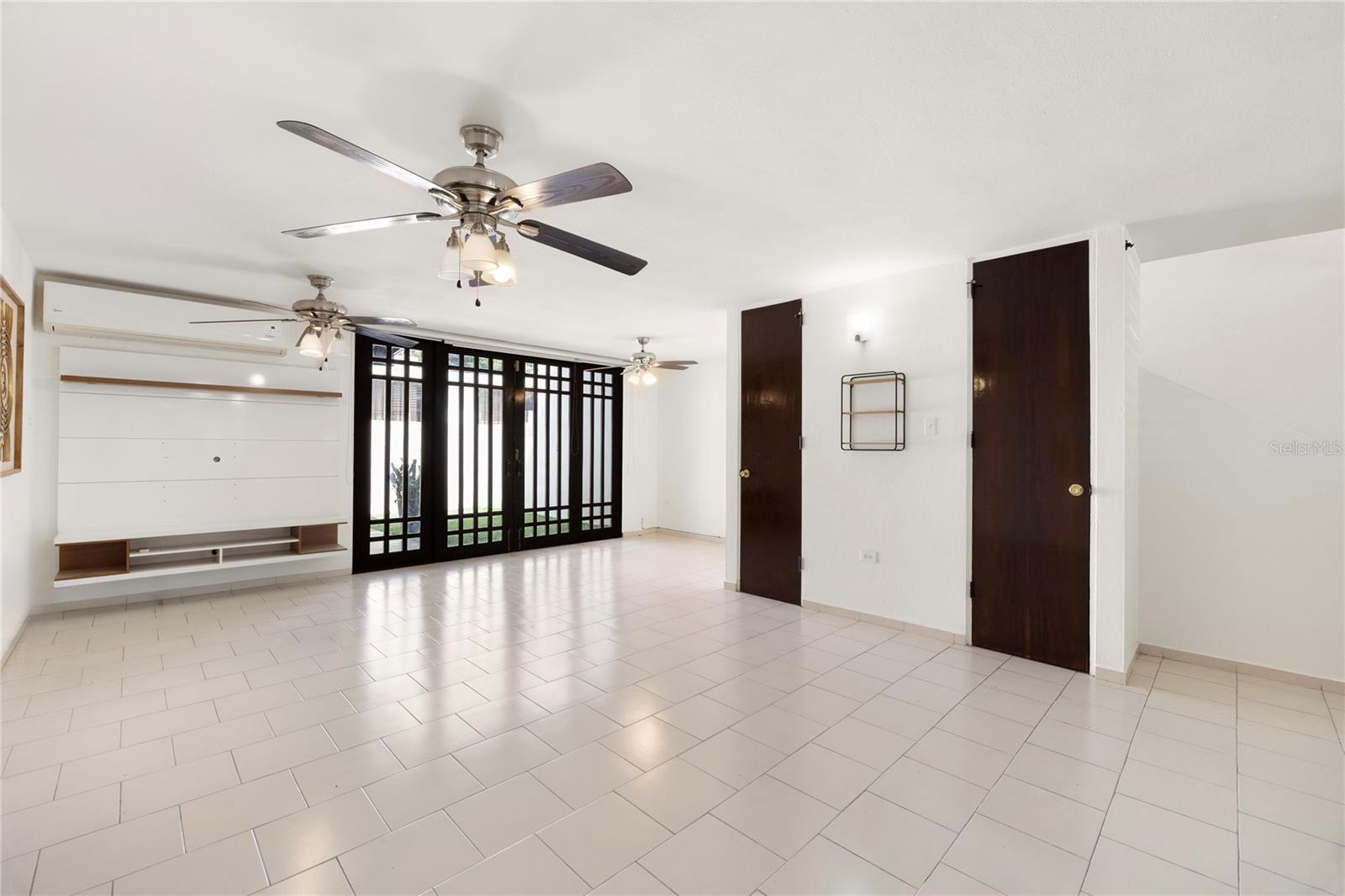 URB. PRADO ALTO - Residential Lease
