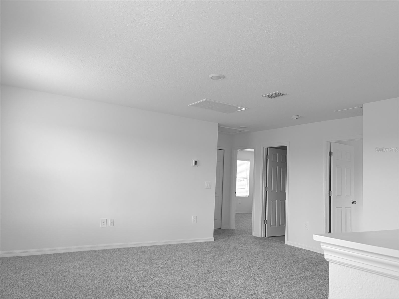 HUNT CLUB/LK WALES PH 1 - Residential Lease