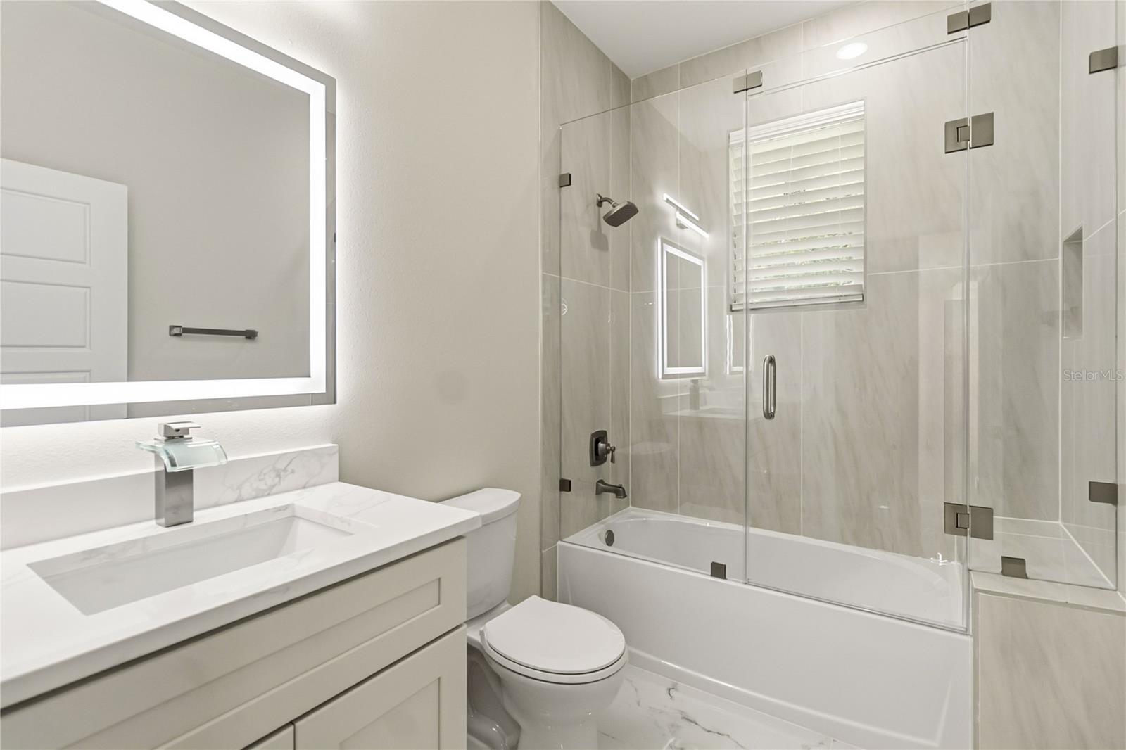 LOCKHARTS SUB 1ST ADD - Residential Lease