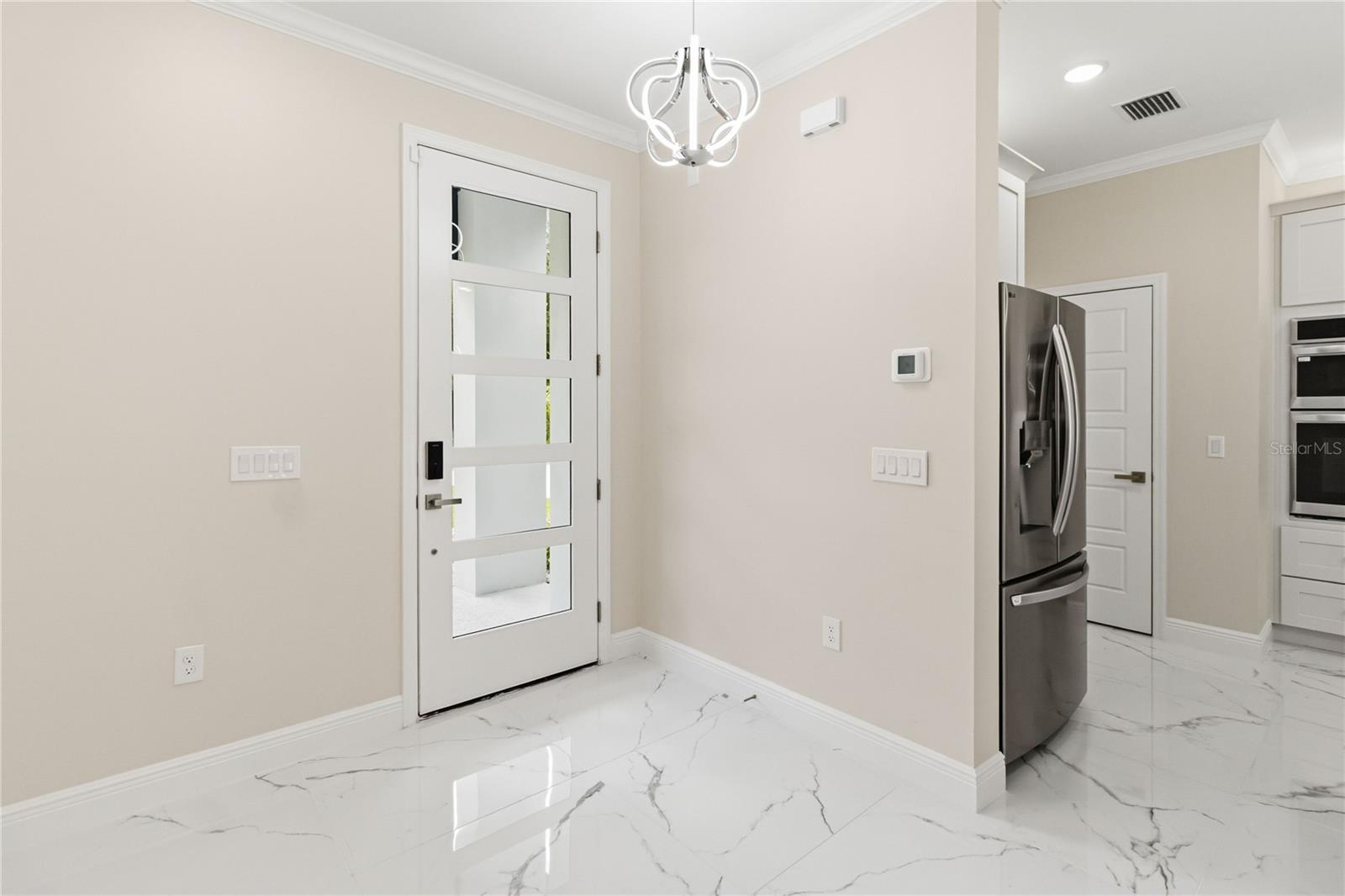 LOCKHARTS SUB 1ST ADD - Residential Lease