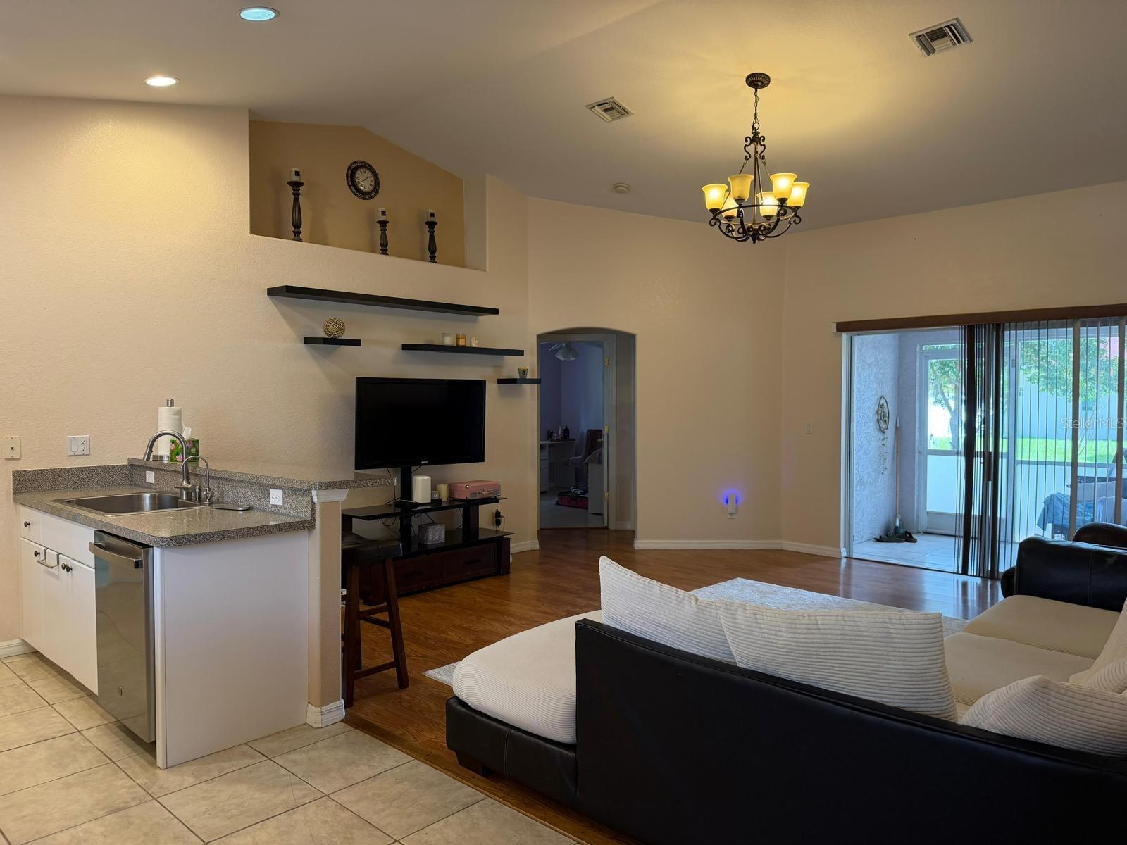 PORT CHARLOTTE 8 - Residential