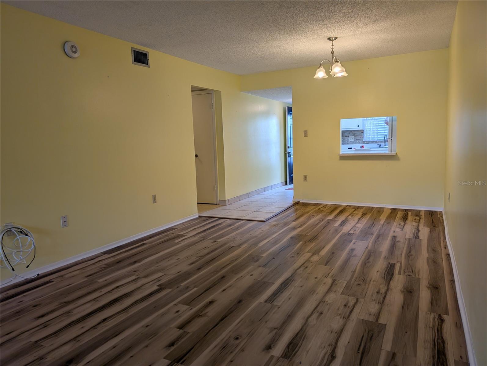 BAYSHORE ON THE LAKE APTS SEC 4 - Residential
