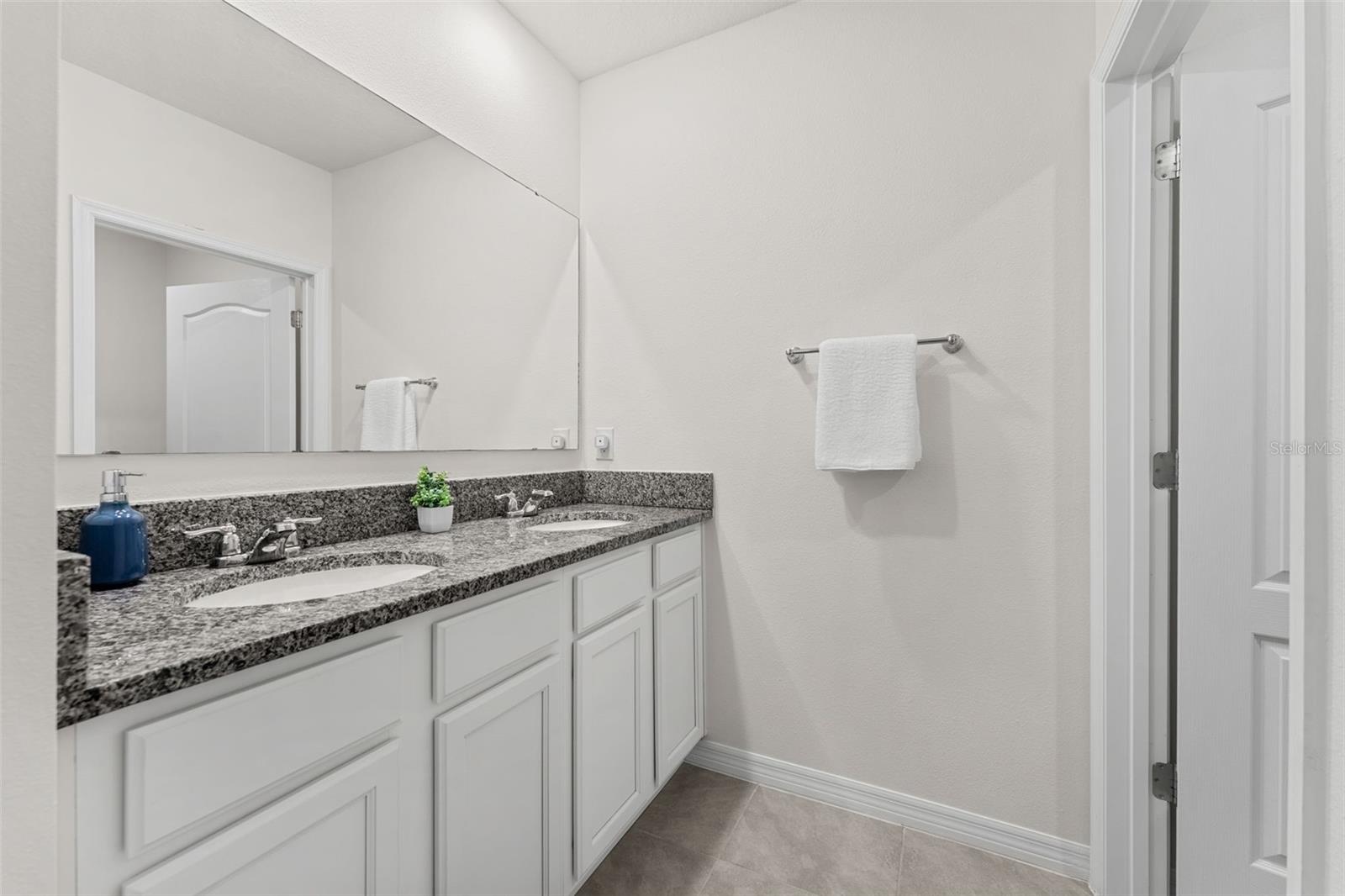 EASTGROVE - Residential