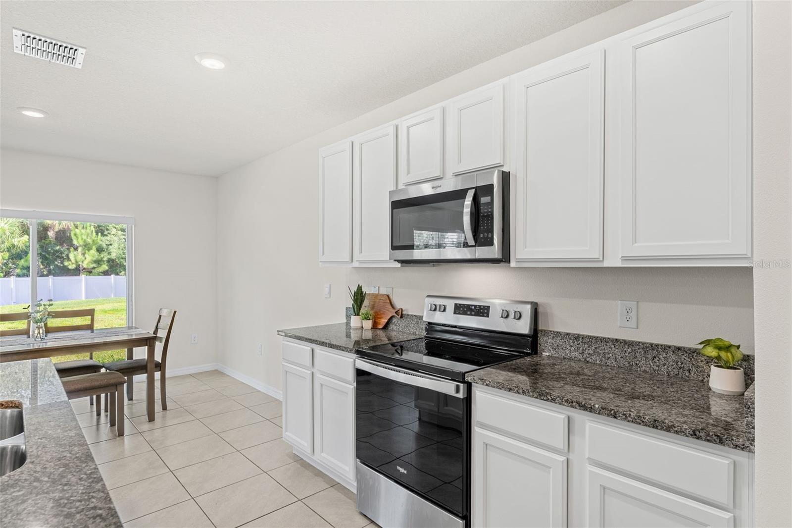 EASTGROVE - Residential