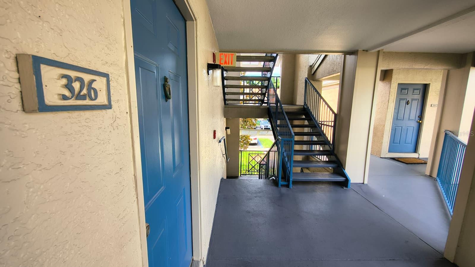 ? LUXURY LIVING IN METROWEST ?
Looking for the perfect family home with a view? Unit #326 at Bermuda Dunes has it all!

?? The Vibe: Bright, airy, and flooded with beautiful natural light. Wake up every morning to a gorgeous view right over the golf course!
?? The Upgrades: 2 Beds / 2 Baths with a spacious 1,080 sq ft layout, upgraded kitchen with granite countertops, stainless steel appliances, new carpet, and a private patio.
????? Family First: Super family-oriented neighborhood! Save time on the morning rush—top-rated Westpointe Elementary is just a 5-minute bike ride away.
???? Community: Perfectly located in the heart of the MetroWest Brazilian community, keeping you close to the best bakeries, restaurants, and grocery stores.

Resort Amenities Include: Gated security, stunning pool & spa, gym, and tennis/pickleball courts.
?? $1,800/month | Available Now!