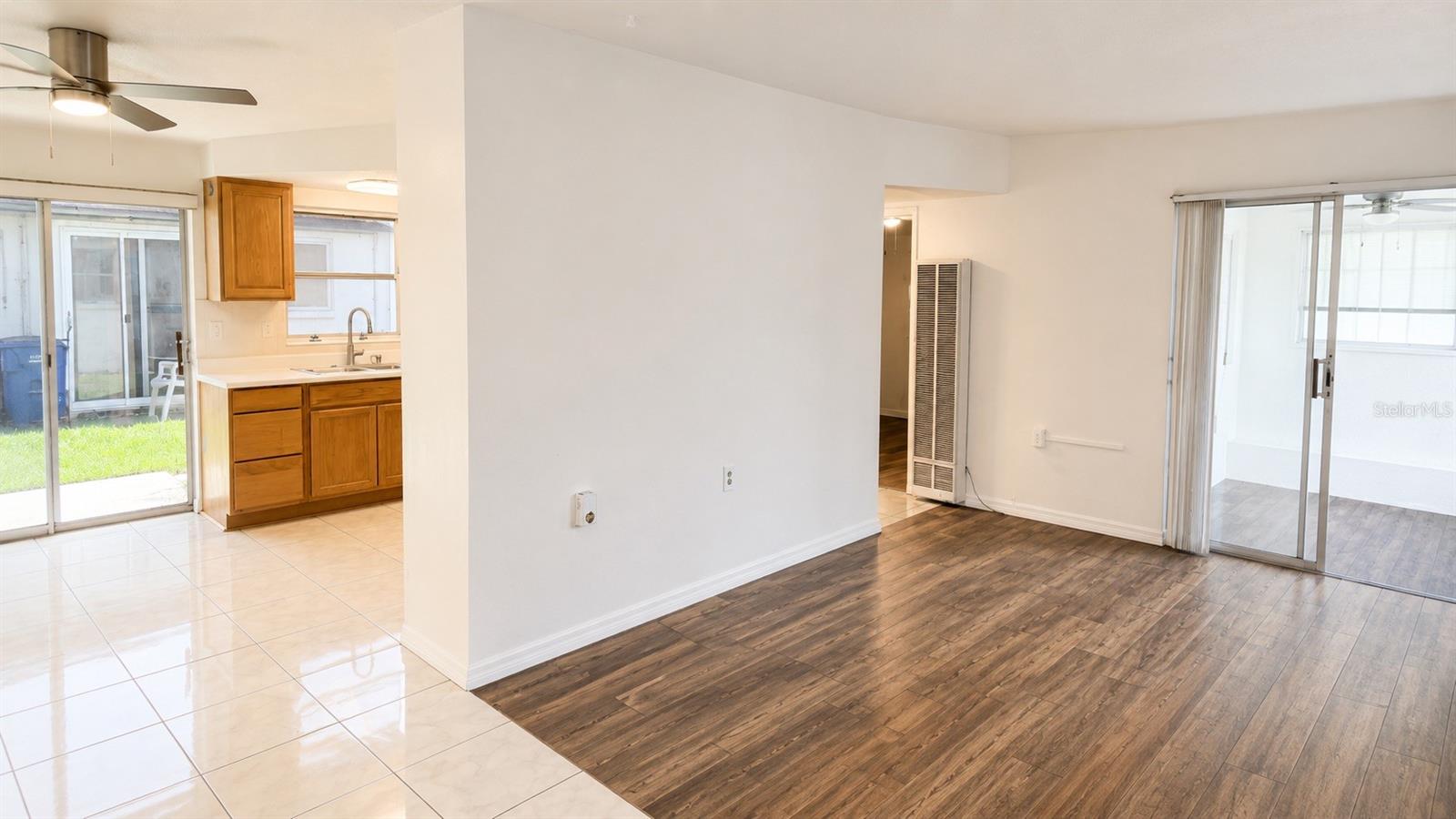 TOWNHOUSE NORTHWEST - Residential