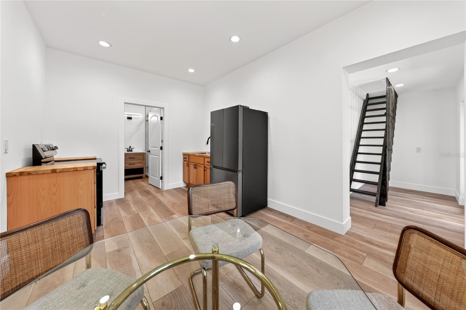 HWY 225 - Residential