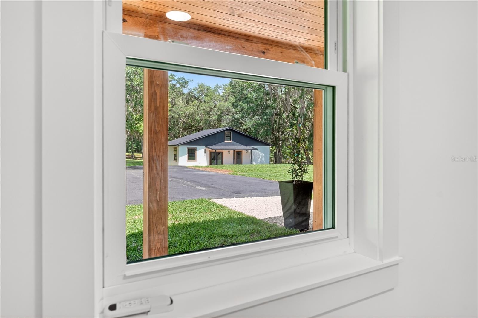 HWY 225 - Residential