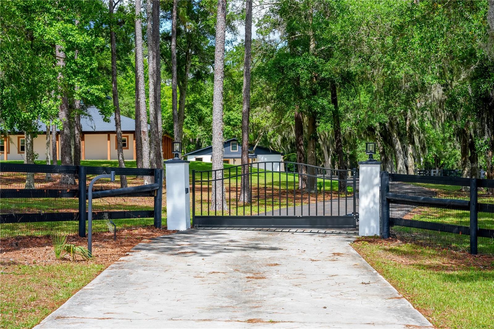 HWY 225 - Residential