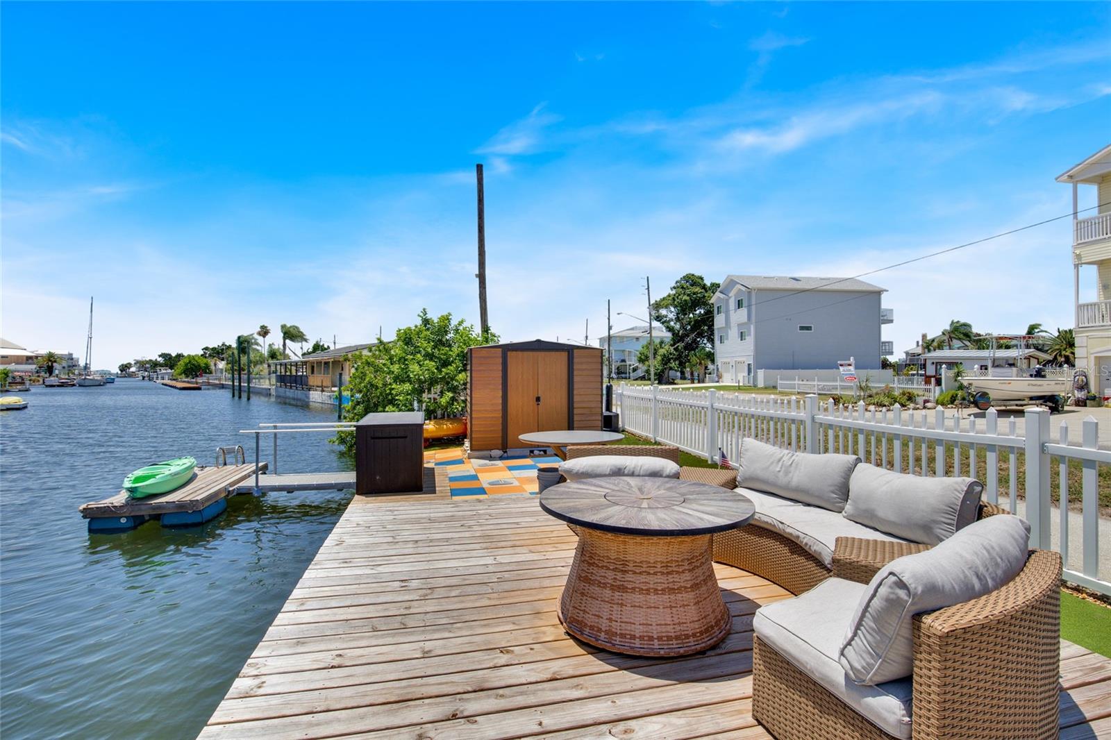 HUDSON BEACH ESTATES - Residential