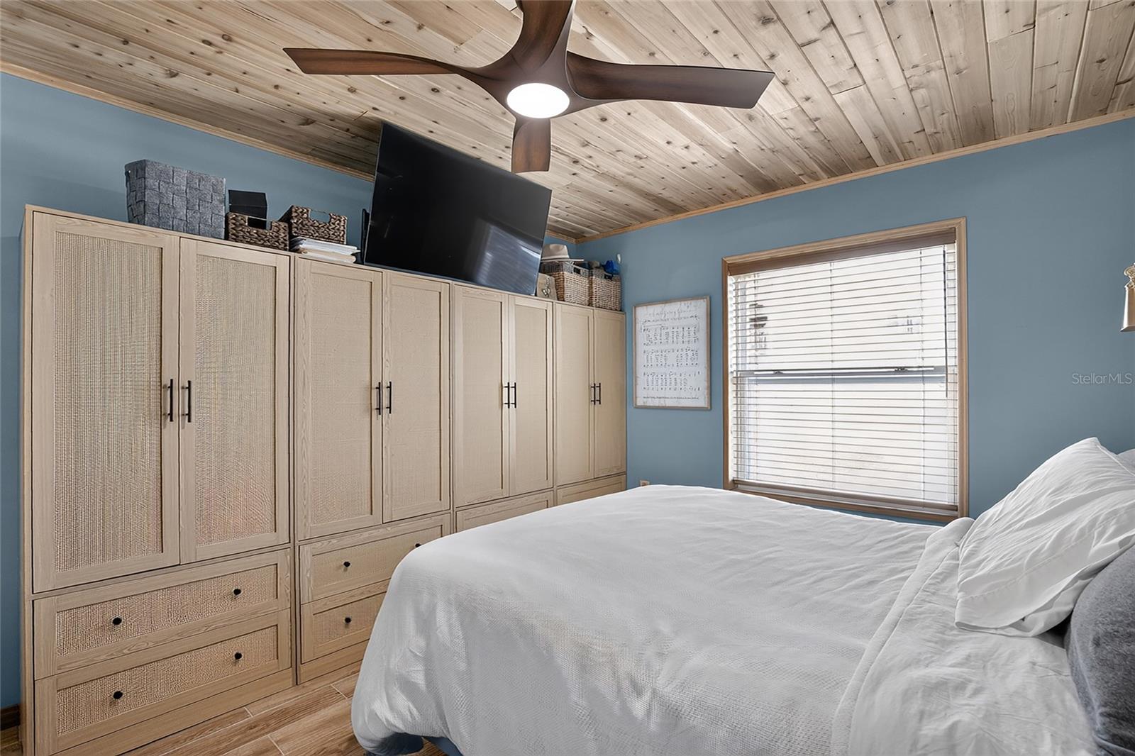 HUDSON BEACH ESTATES - Residential