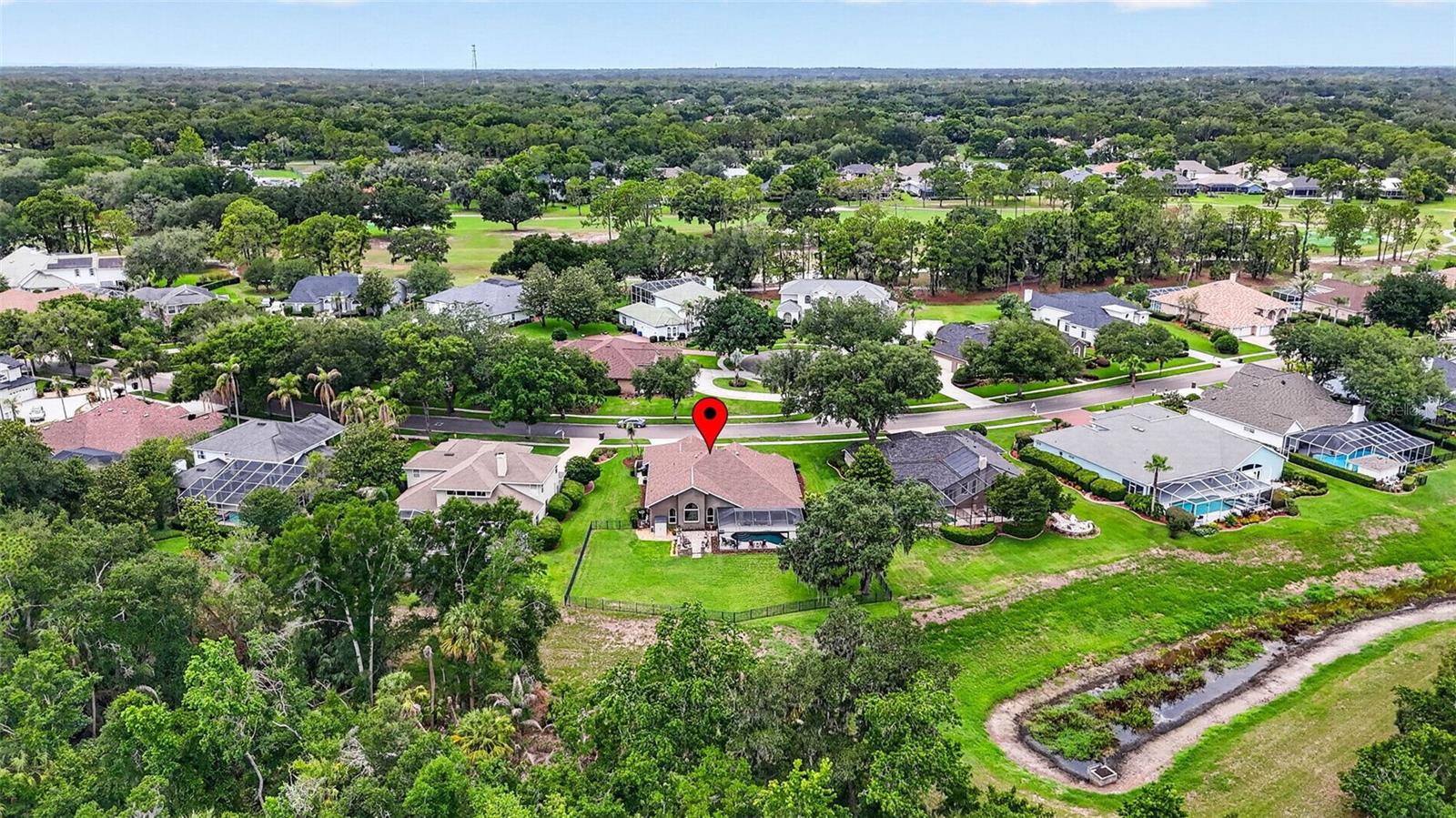 RIVER HILLS COUNTRY CLUB PH - Residential