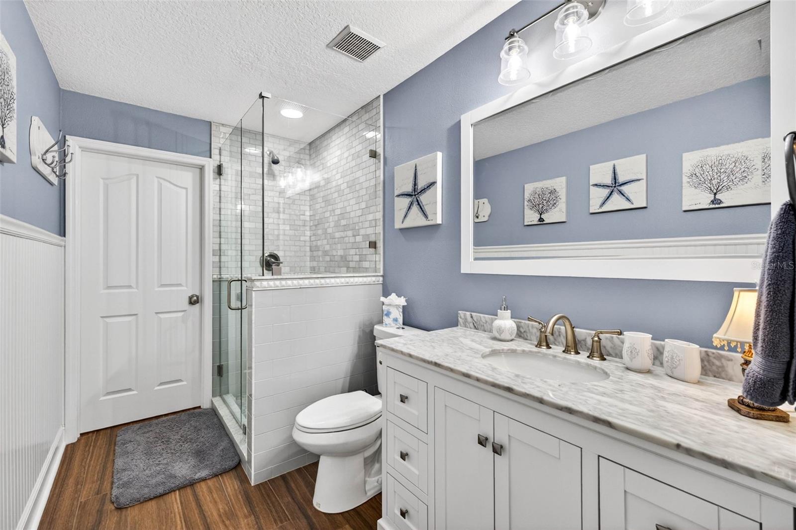 RIVER HILLS COUNTRY CLUB PH - Residential
