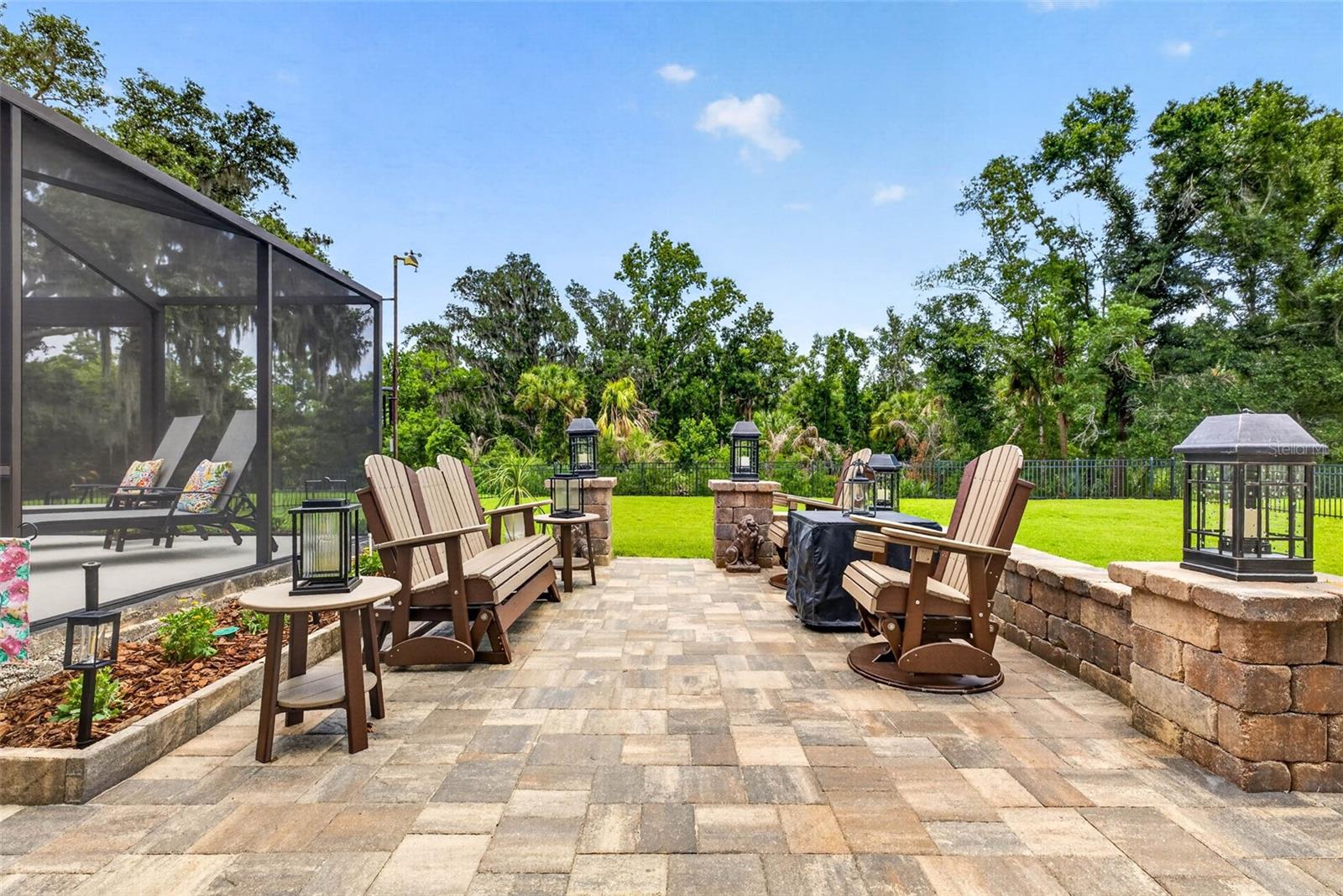 RIVER HILLS COUNTRY CLUB PH - Residential