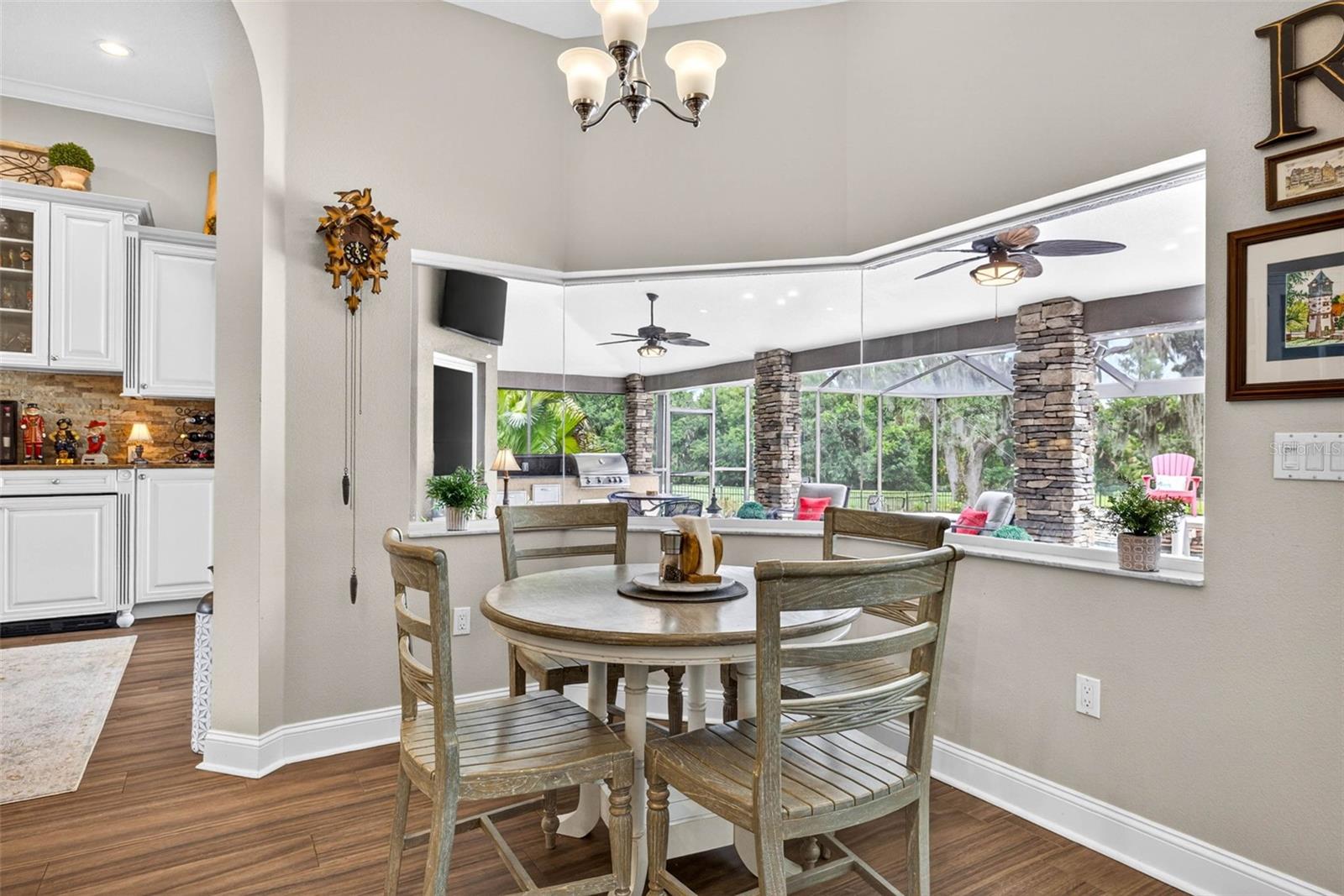 RIVER HILLS COUNTRY CLUB PH - Residential