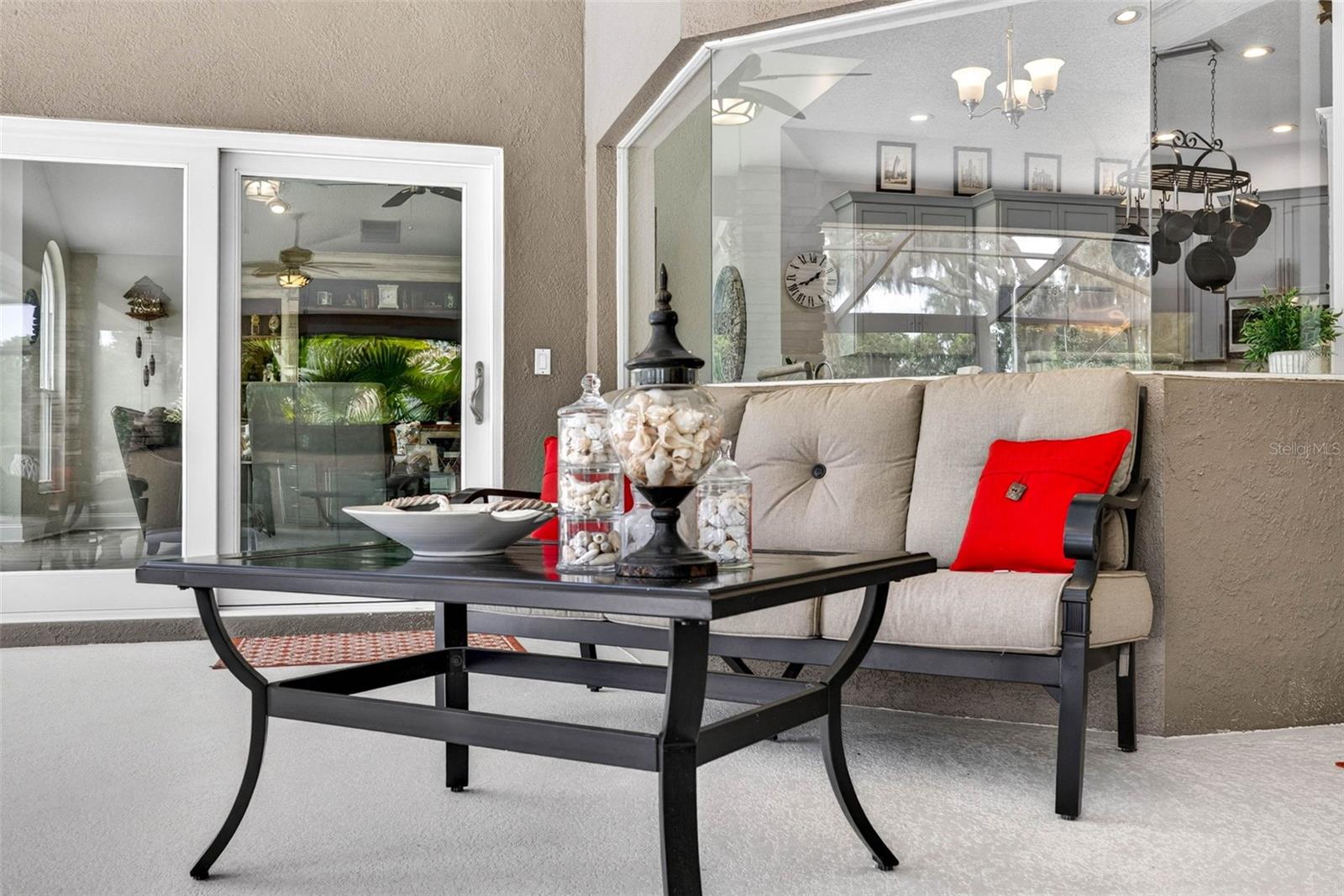 RIVER HILLS COUNTRY CLUB PH - Residential