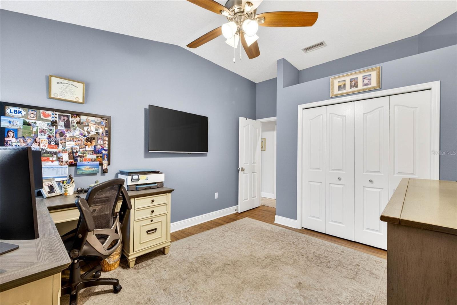 RIVER HILLS COUNTRY CLUB PH - Residential