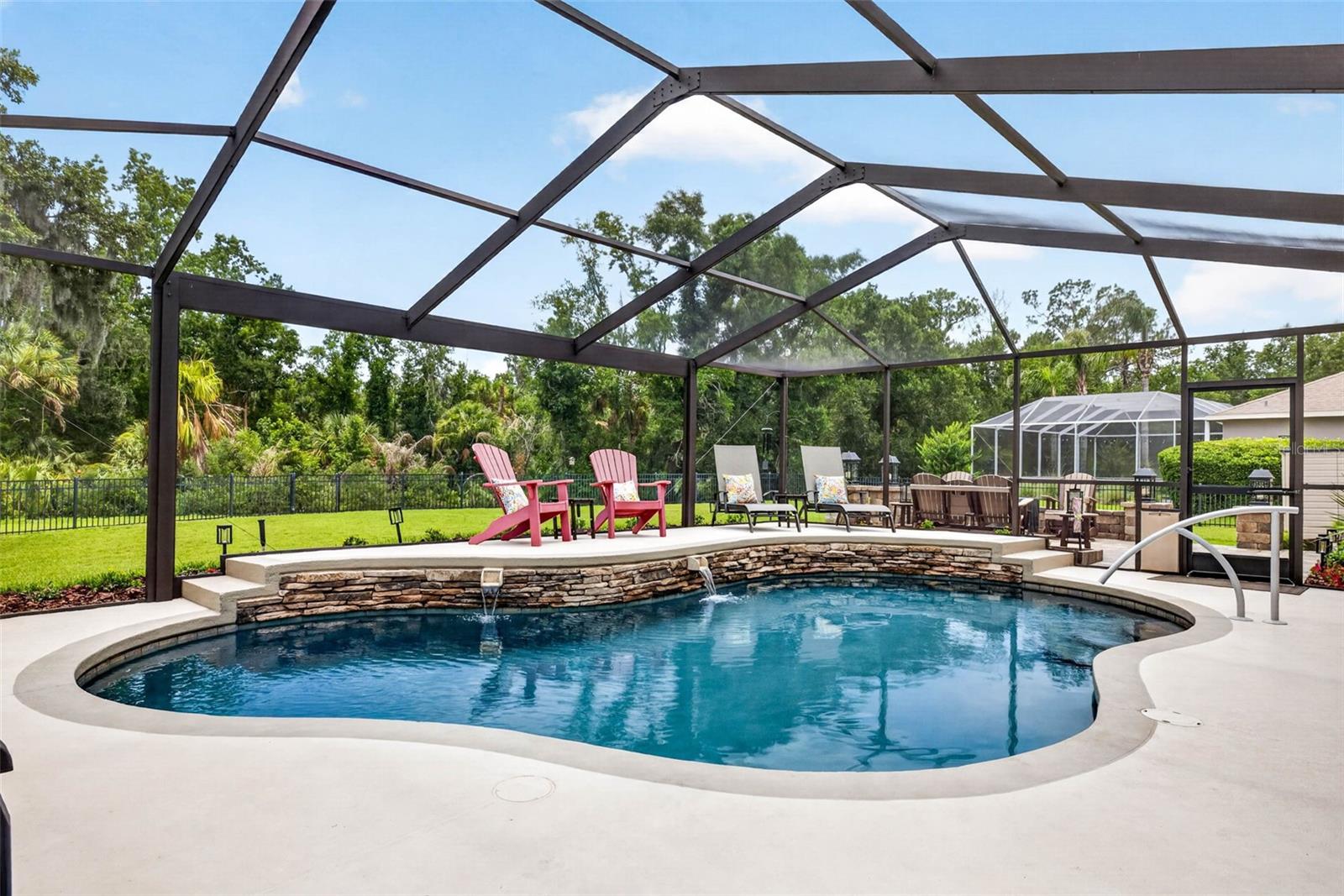 RIVER HILLS COUNTRY CLUB PH - Residential