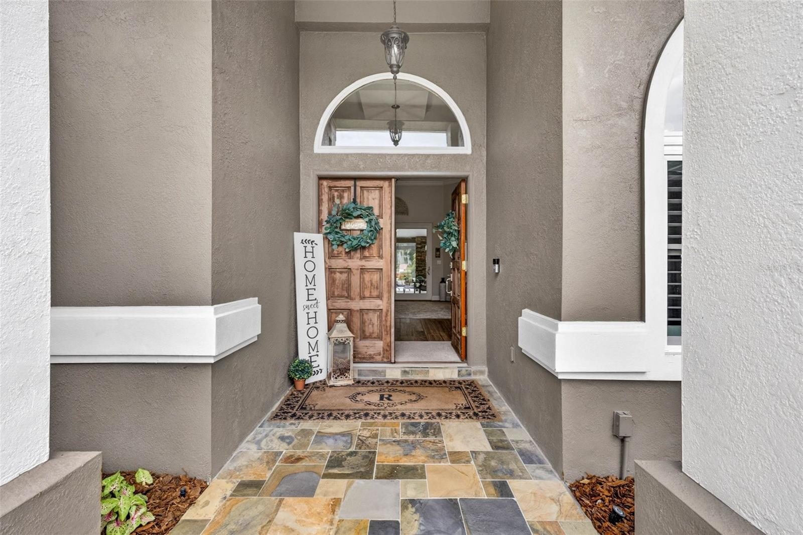 RIVER HILLS COUNTRY CLUB PH - Residential