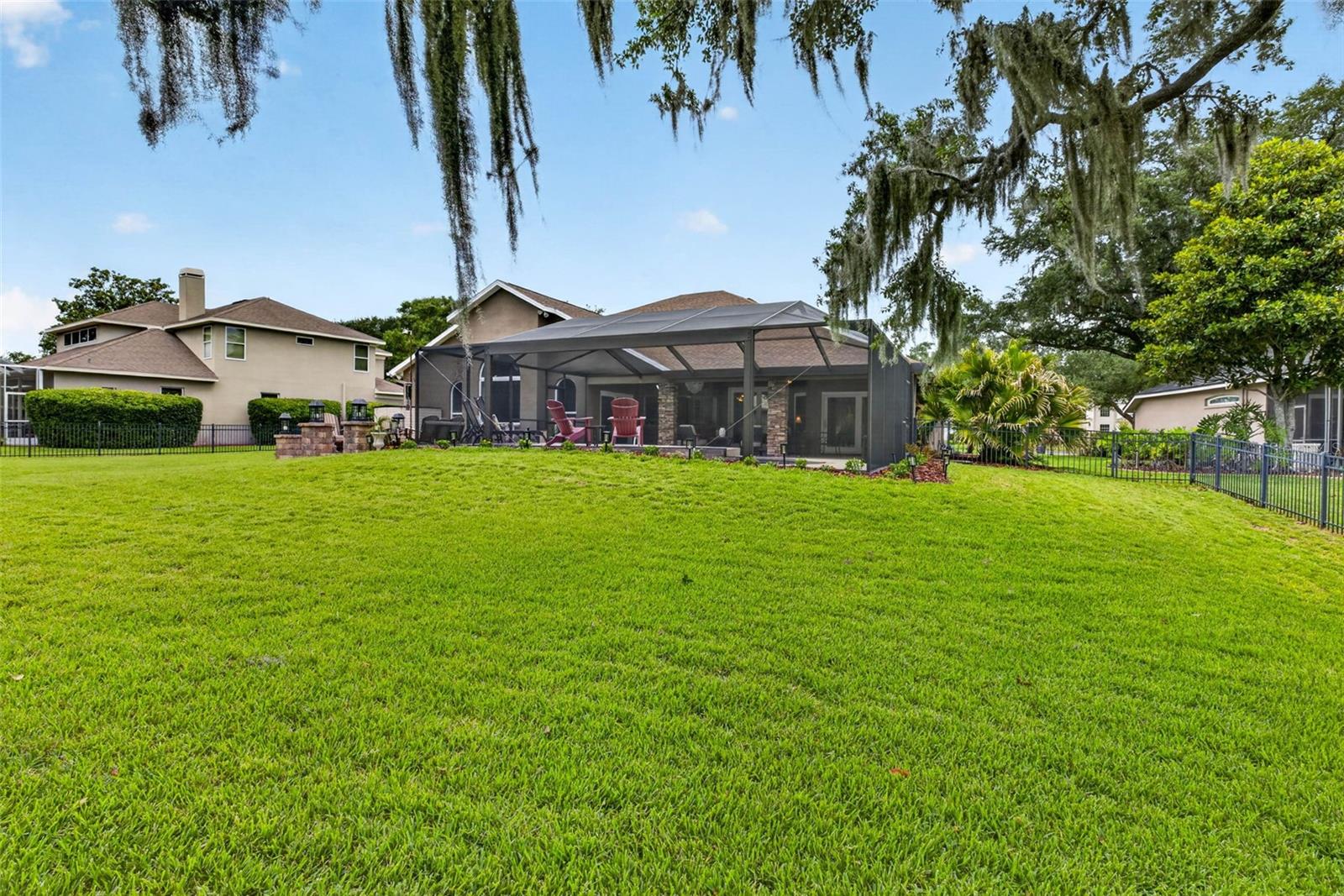 RIVER HILLS COUNTRY CLUB PH - Residential