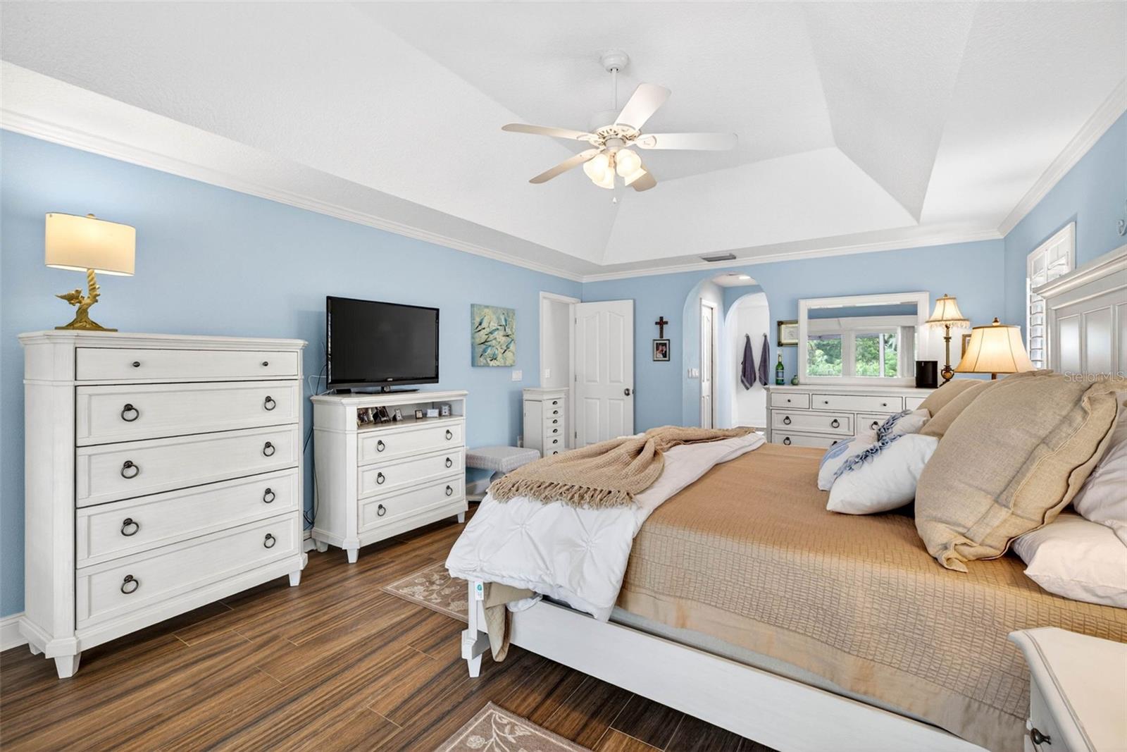 RIVER HILLS COUNTRY CLUB PH - Residential
