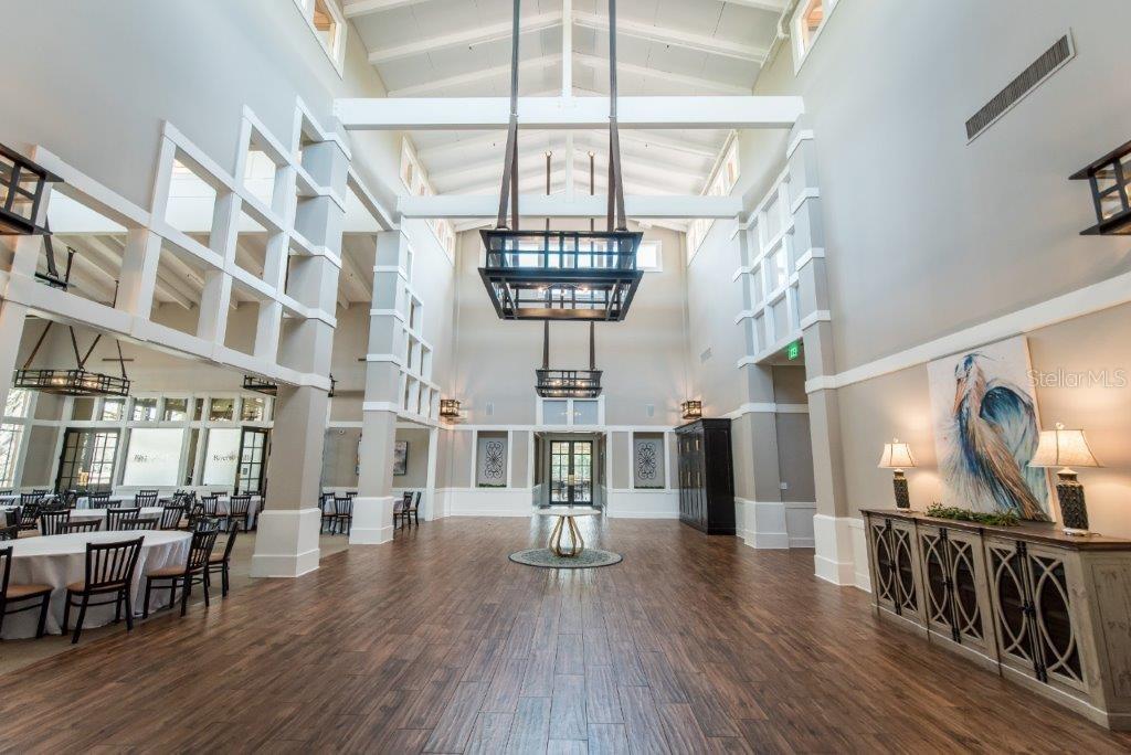 RIVER HILLS COUNTRY CLUB PH - Residential