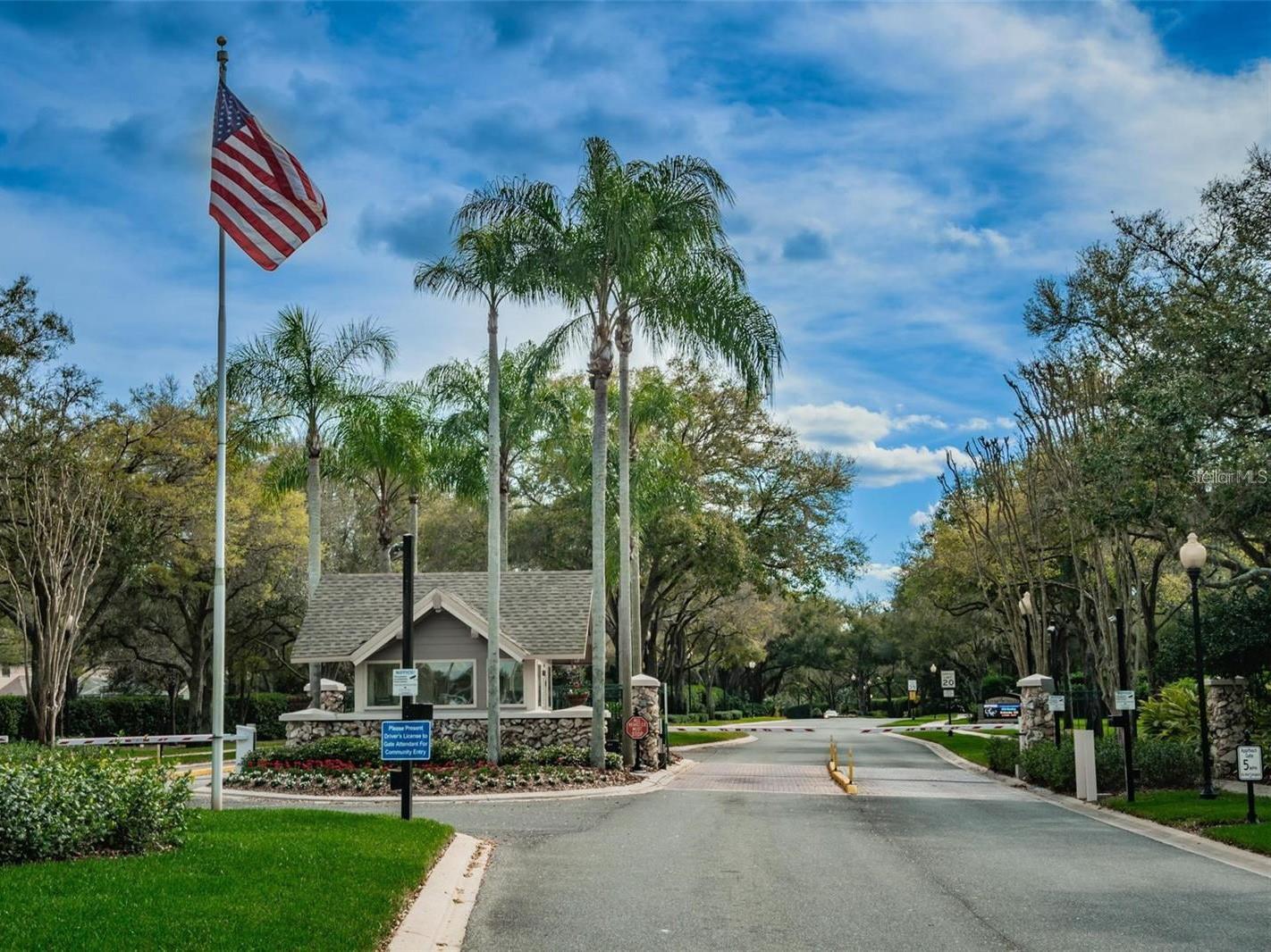 RIVER HILLS COUNTRY CLUB PH - Residential