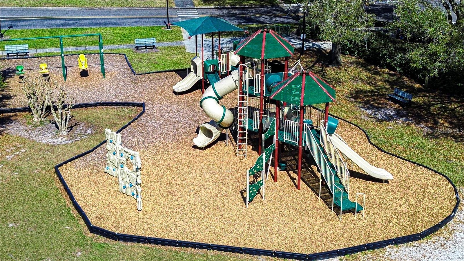 RIVER HILLS COUNTRY CLUB PH - Residential