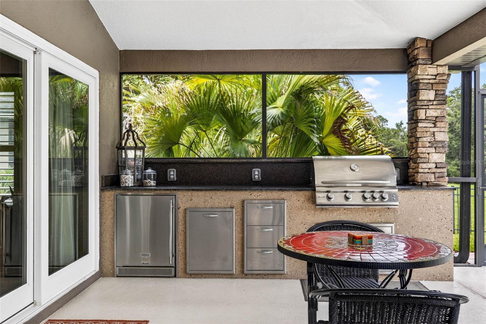 RIVER HILLS COUNTRY CLUB PH - Residential