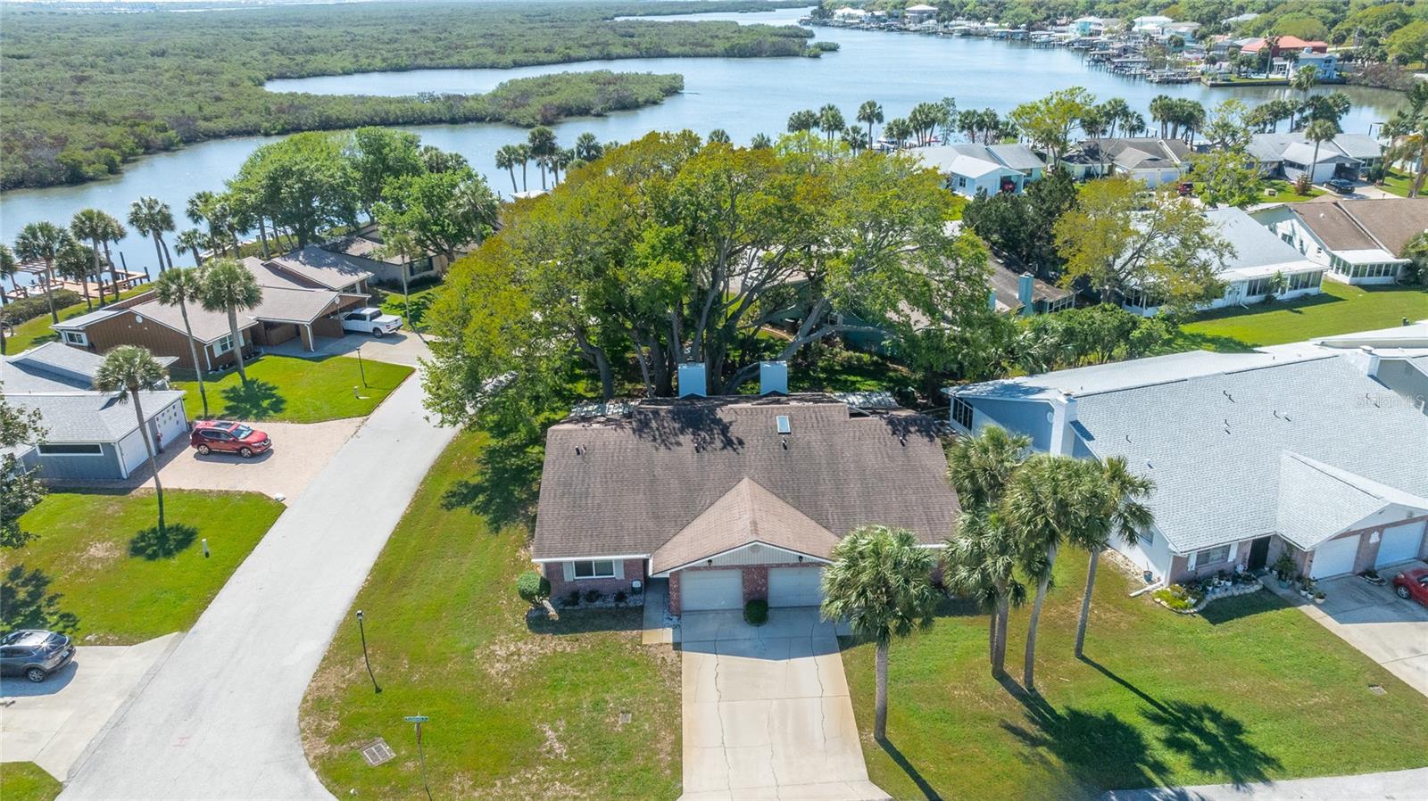 HARBOR POINT - Residential