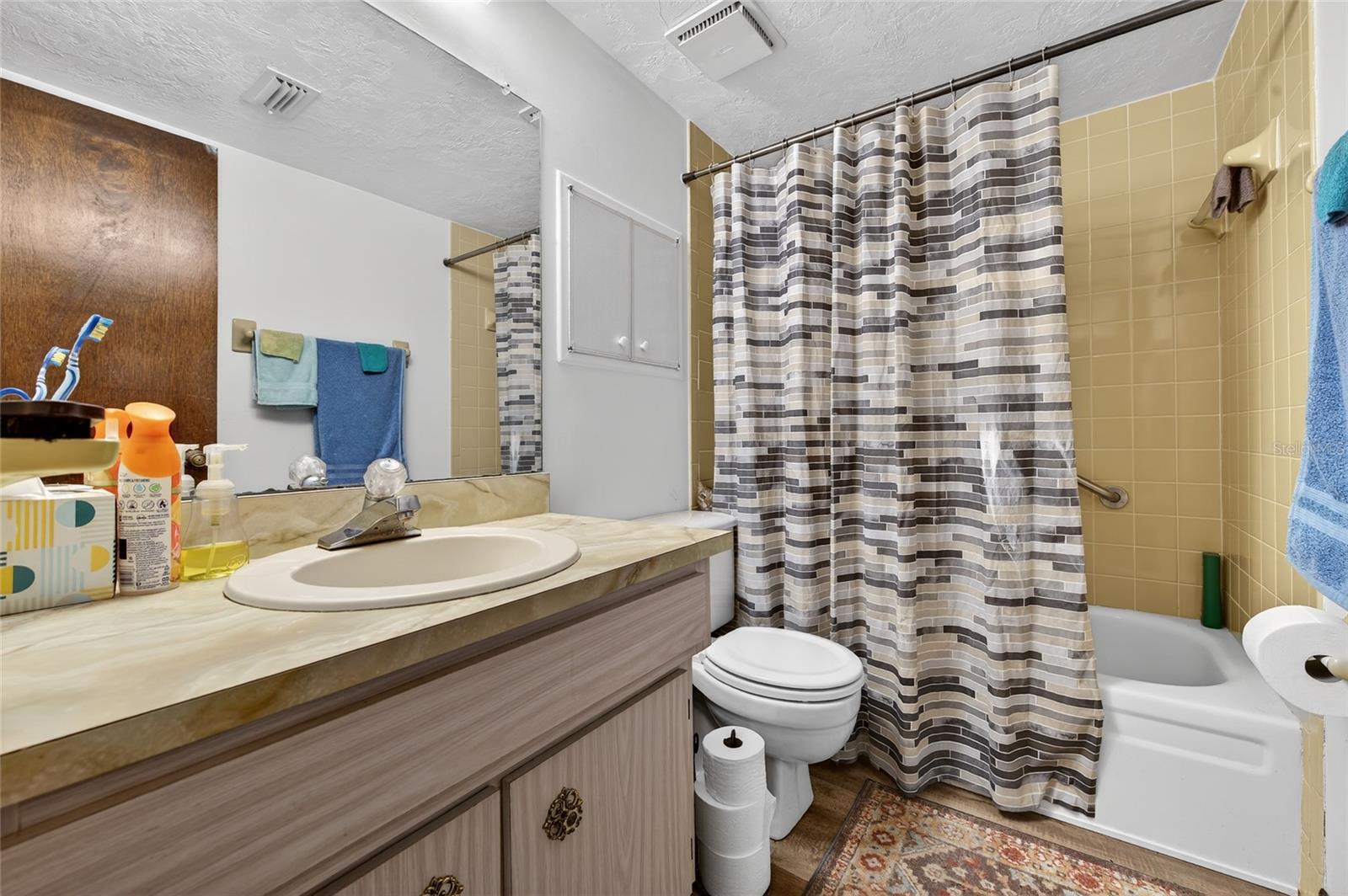 HARBOR POINT - Residential