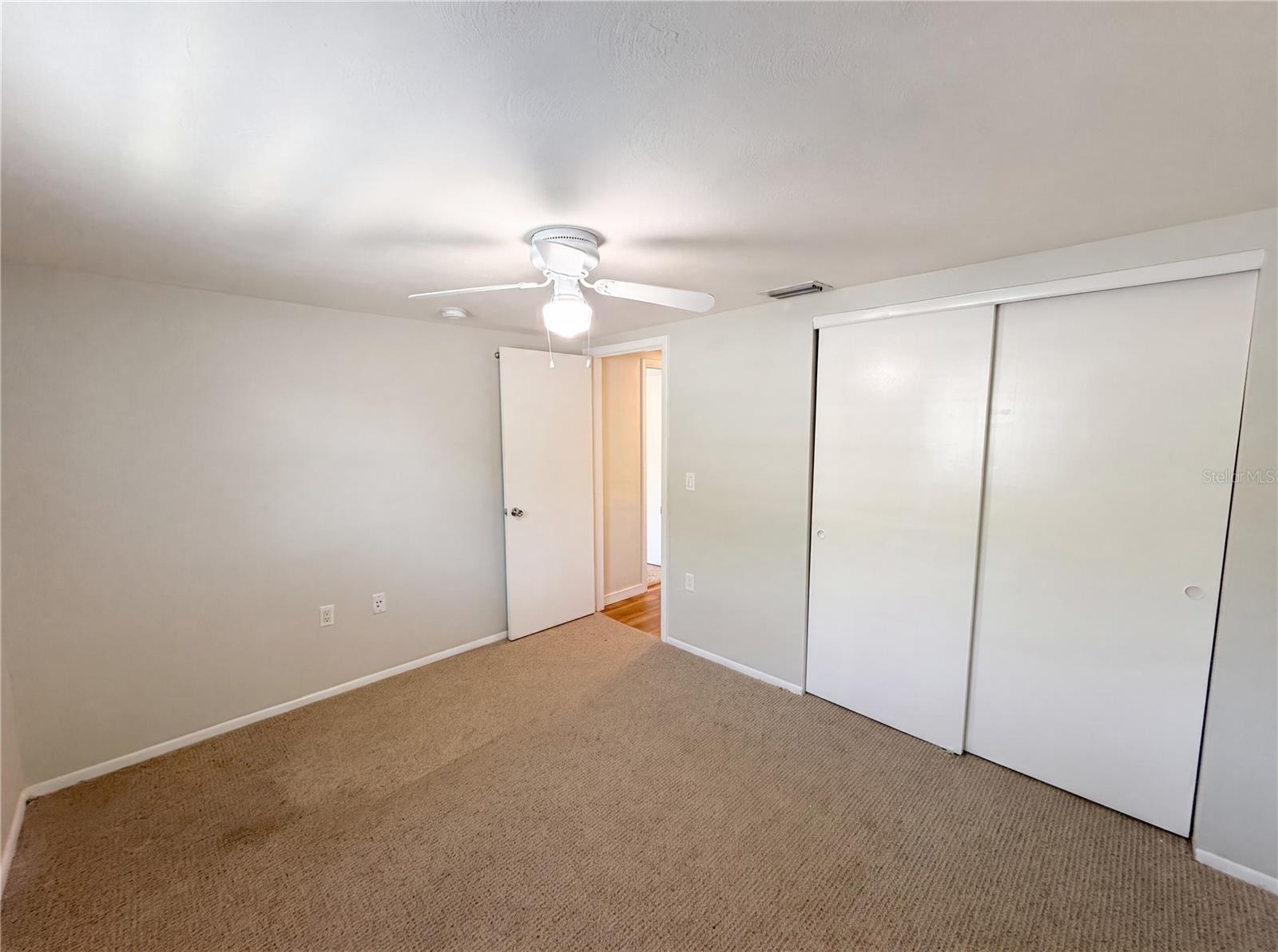COLONIAL HILLS - Residential