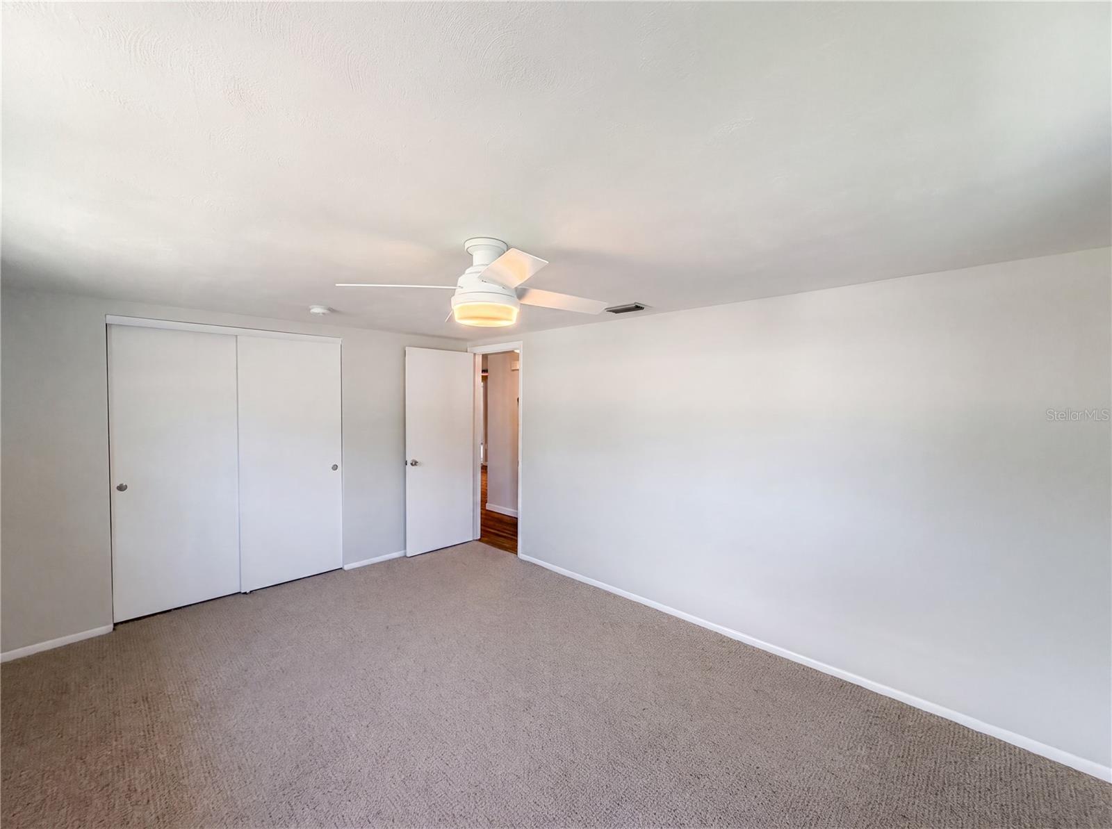 COLONIAL HILLS - Residential