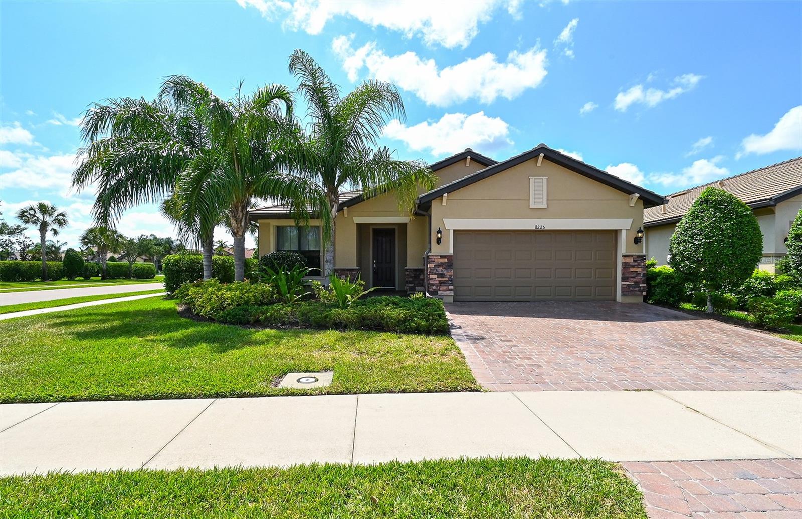 SANDHILL PRESERVE - Residential
