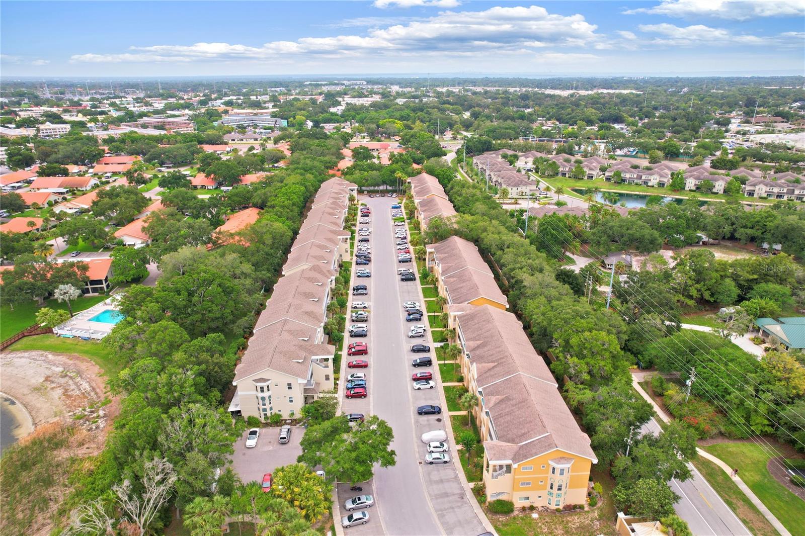ON TOP OF THE WORLD - Residential