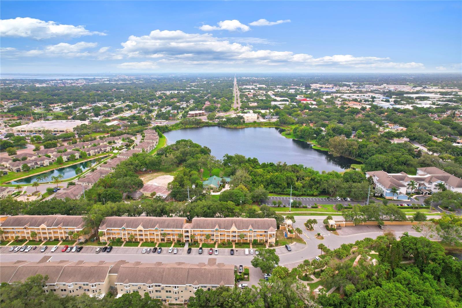 ON TOP OF THE WORLD - Residential